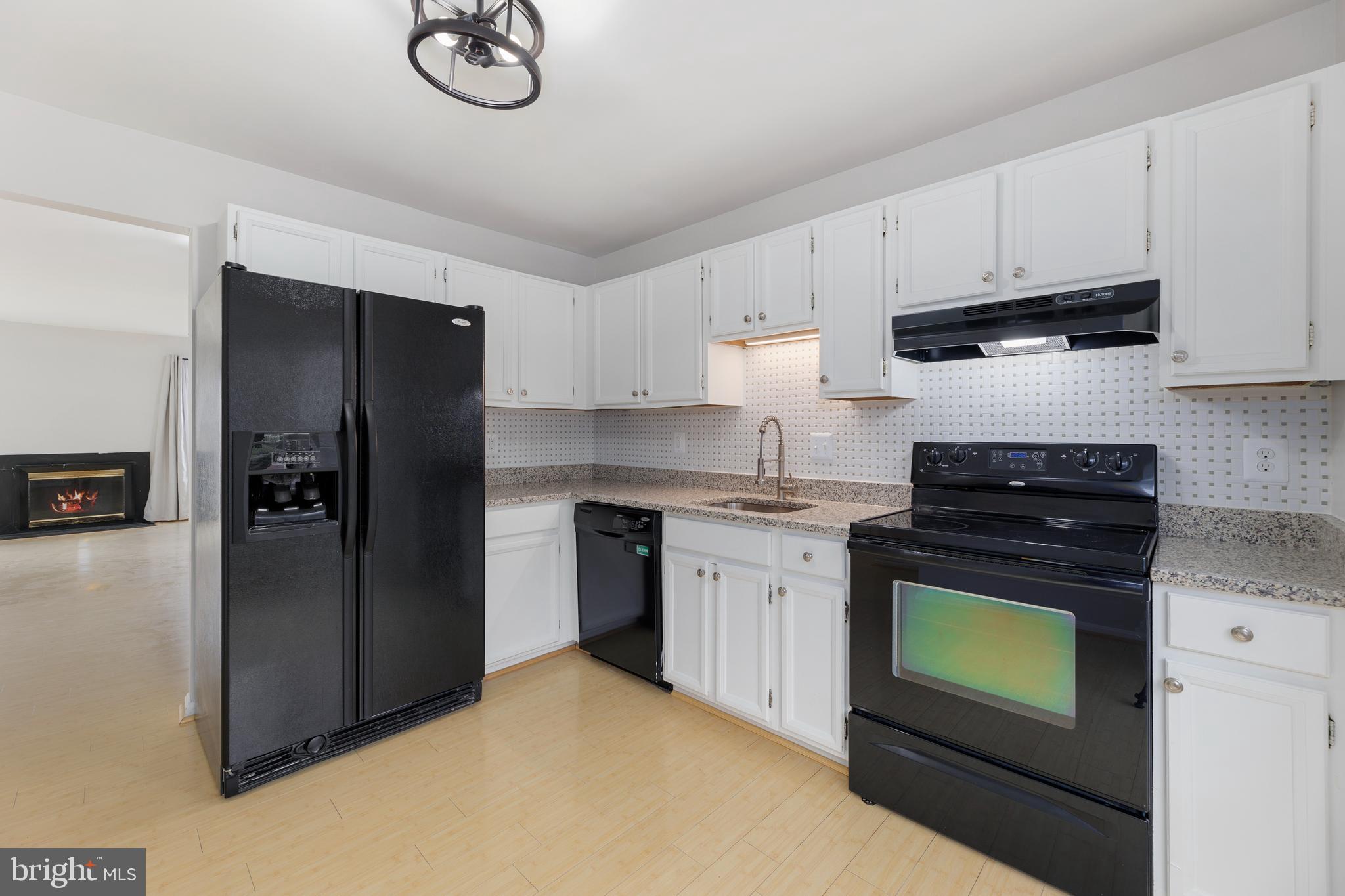 HERITAGE GATE - Residential