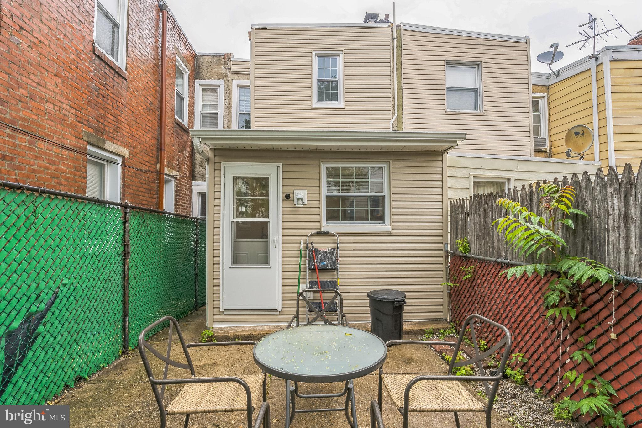 PORT RICHMOND - Residential