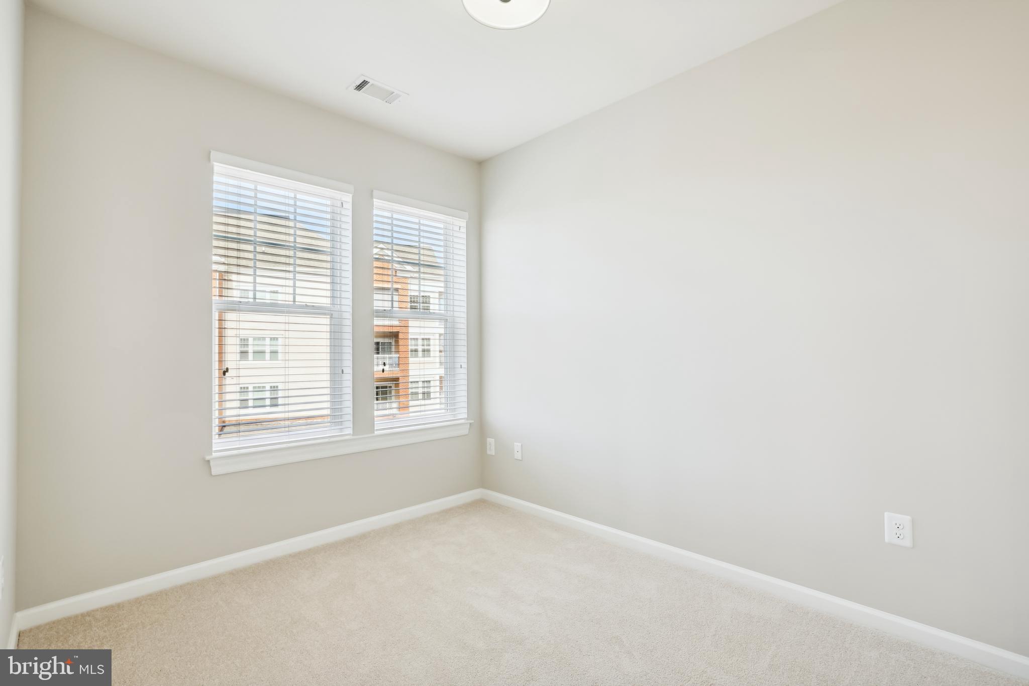 POTOMAC GREEN CONDOMINIUM - Residential