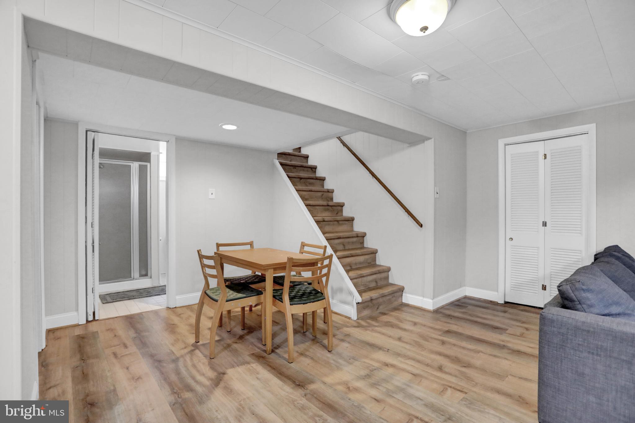 DULANEY FOREST - Residential Lease