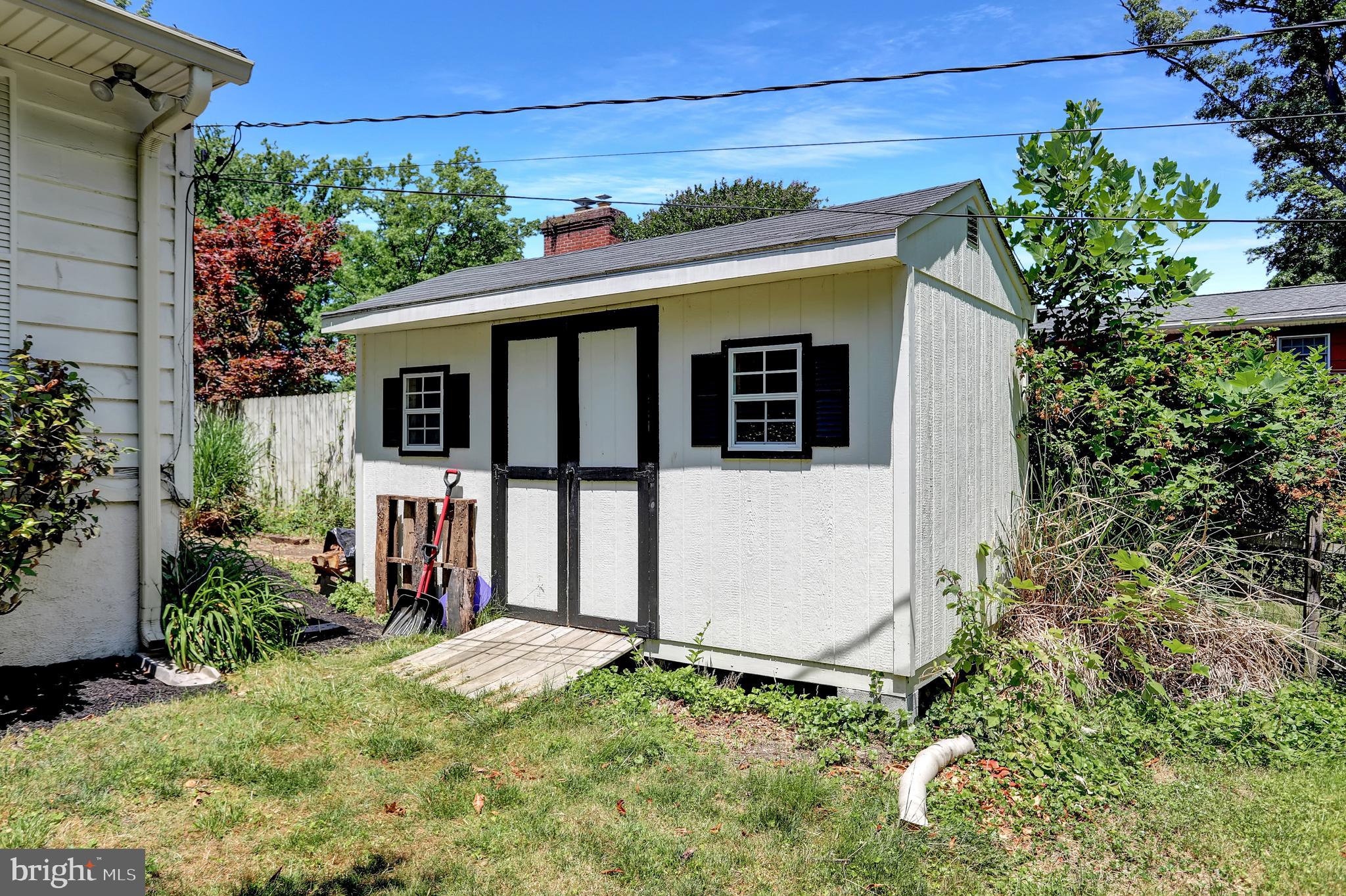 DULANEY FOREST - Residential Lease