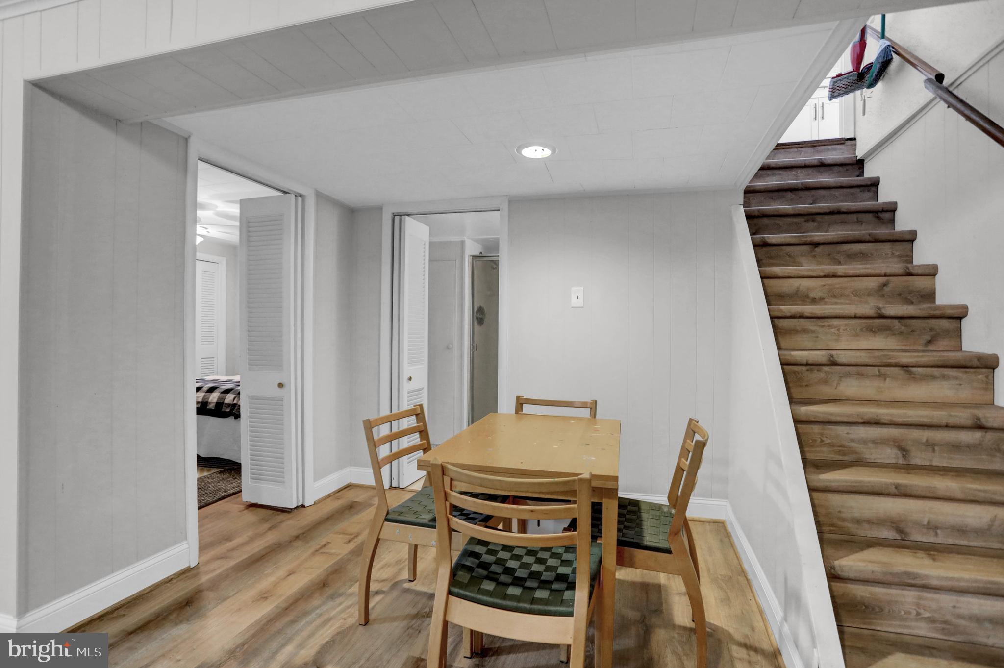 DULANEY FOREST - Residential Lease