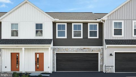 161 MARISSA COURT NEWMANSTOWN PA 17073