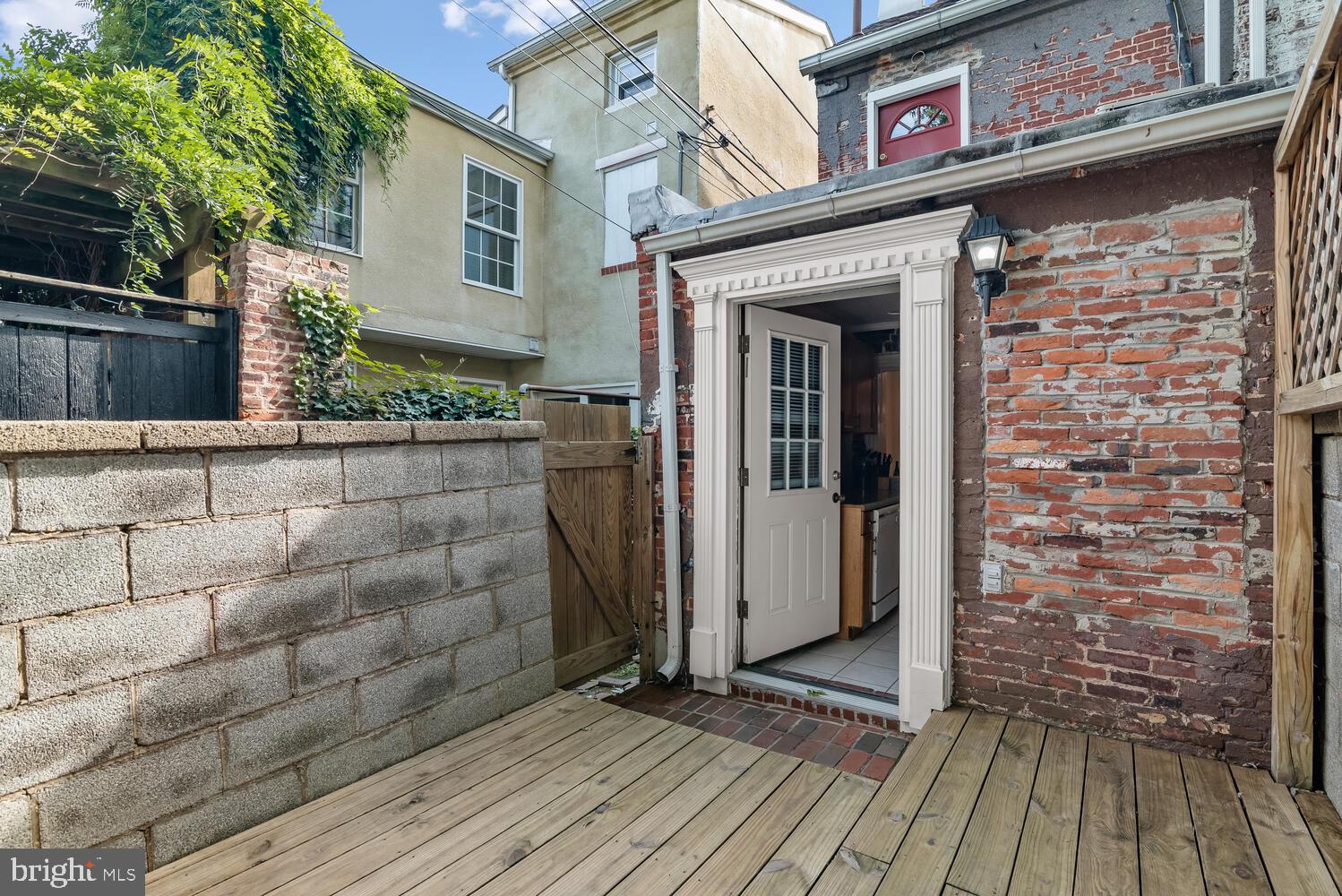 FELLS POINT HISTORIC DISTRICT - Residential