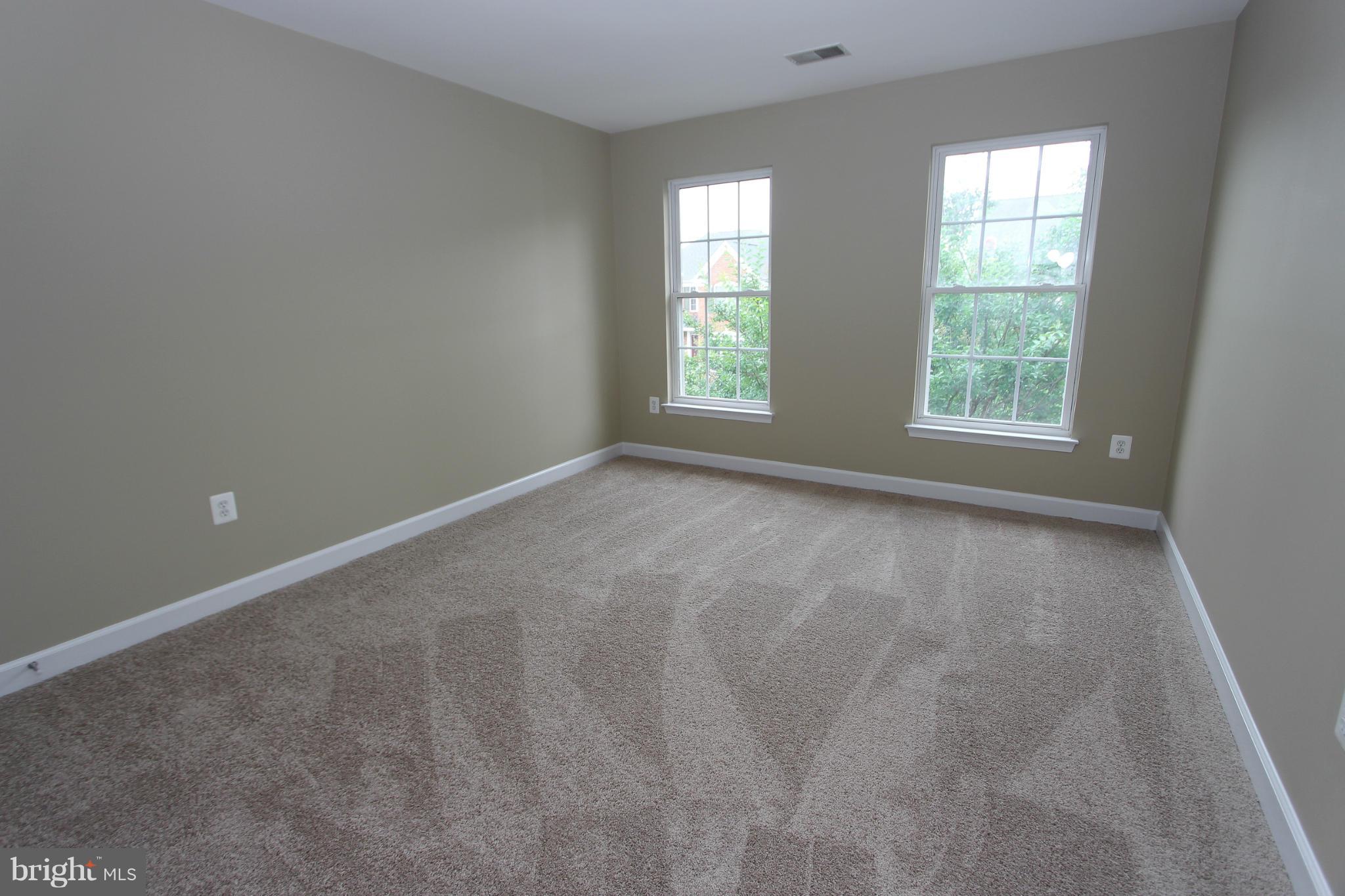 FAIRCREST SOUTH - Residential