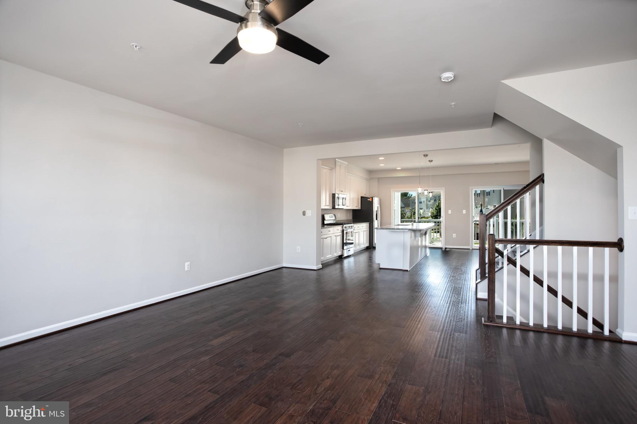 HASTINGS MARKETPLACE - Residential Lease