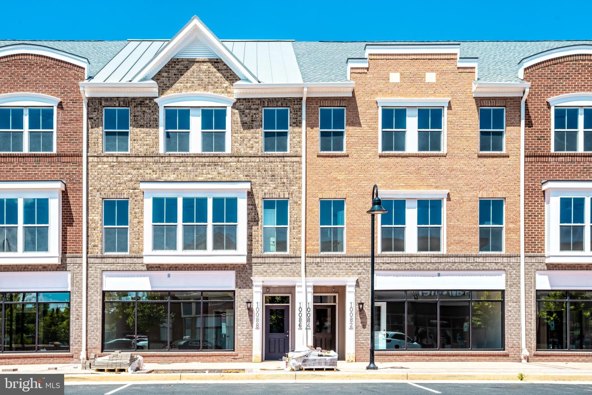 HASTINGS MARKETPLACE - Residential Lease