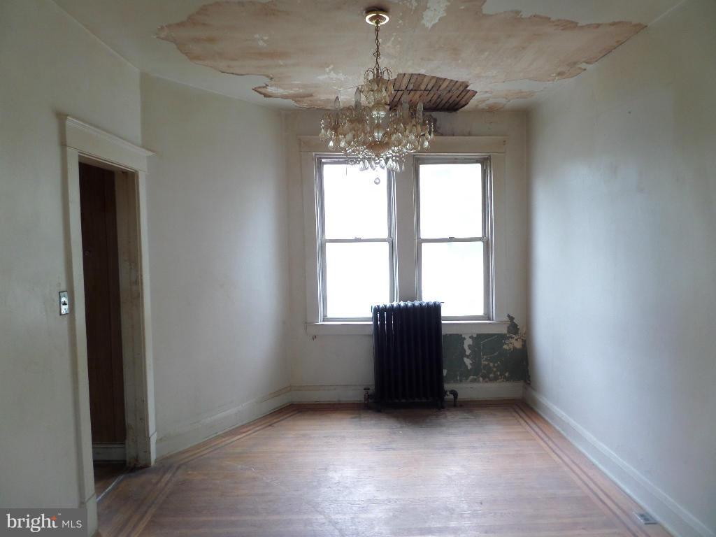 ROSEMONT - Residential