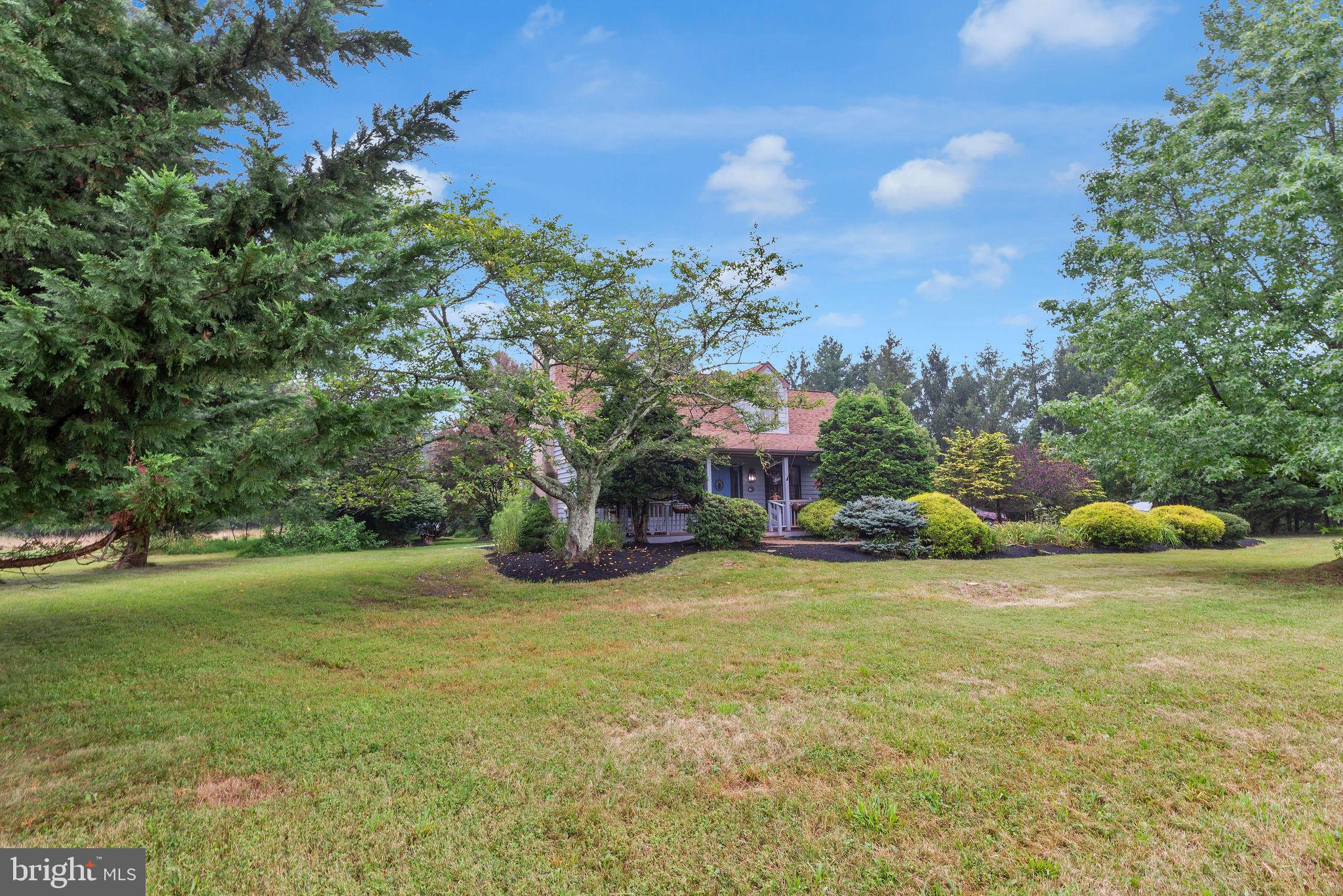 6875 TOHICKON HILL RD