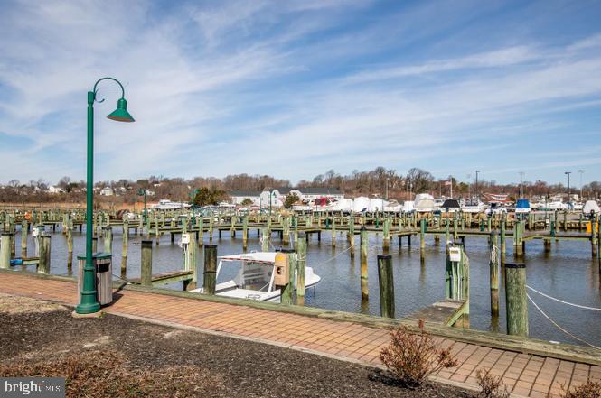 SUMMER CITY - Residential Lease