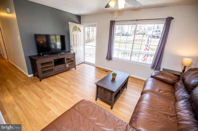 SUMMER CITY - Residential Lease