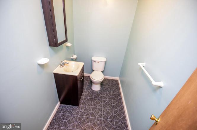 SUMMER CITY - Residential Lease