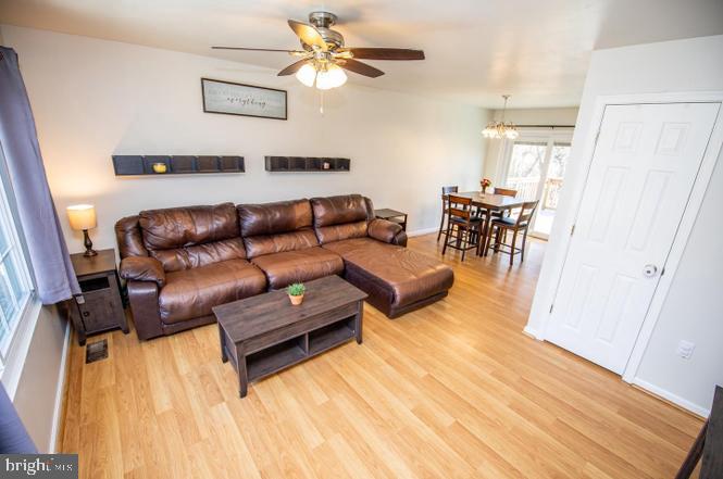 SUMMER CITY - Residential Lease