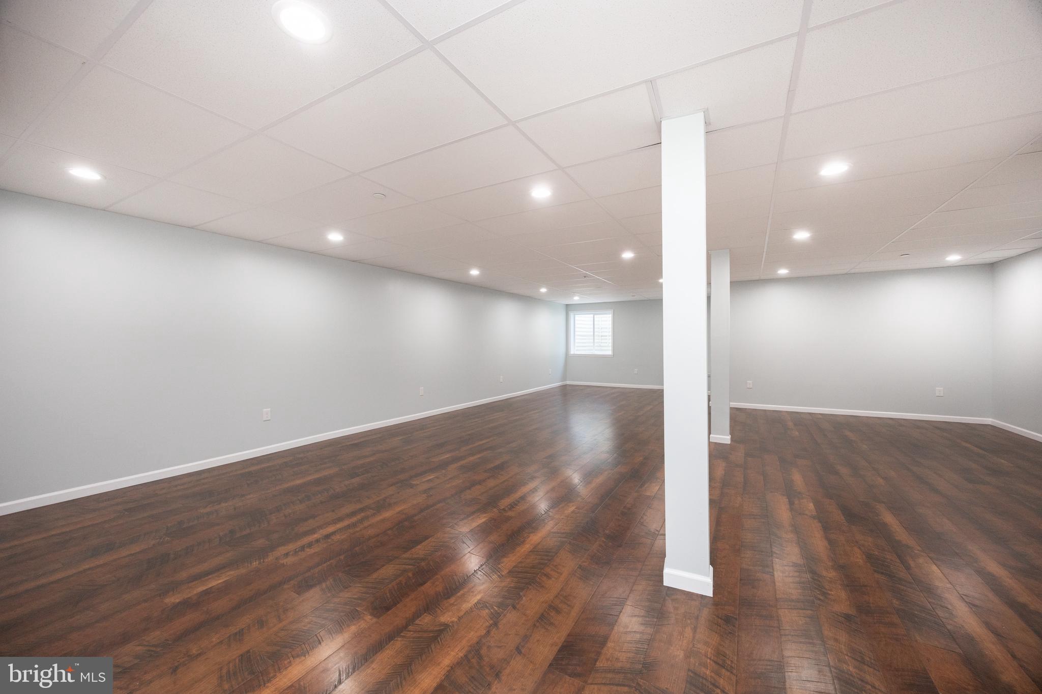 WHITE SPRINGS AT PROVIDENCE - Residential Lease