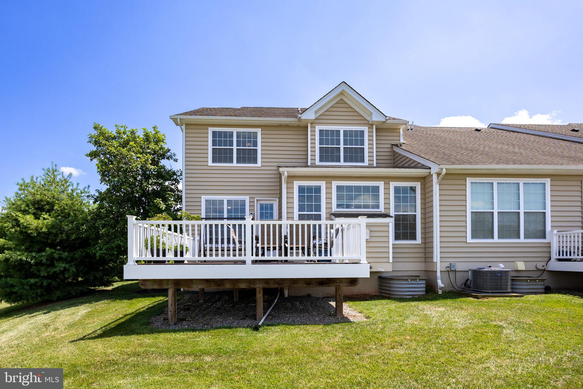 WHITE SPRINGS AT PROVIDENCE - Residential Lease