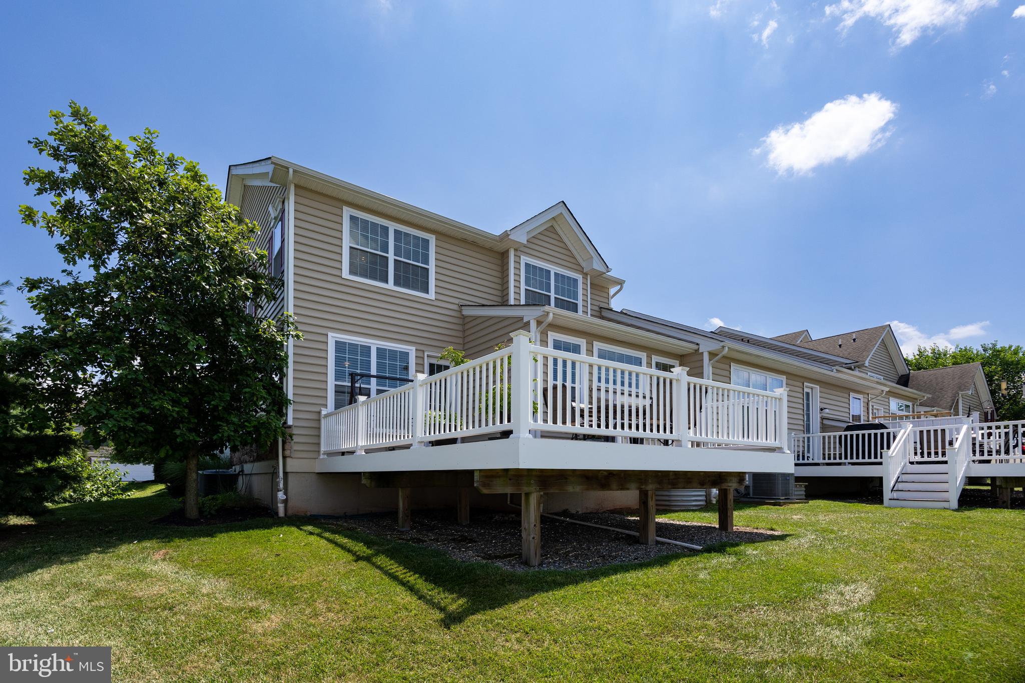 WHITE SPRINGS AT PROVIDENCE - Residential Lease