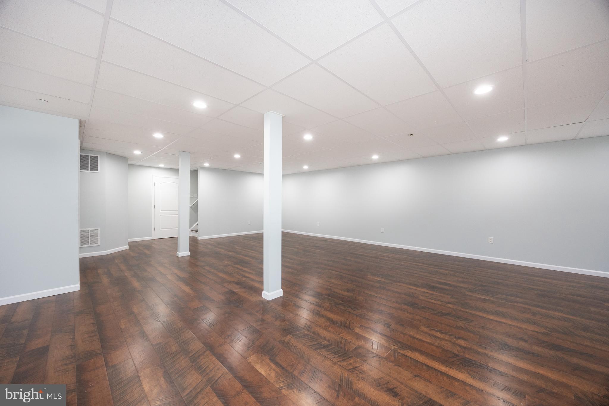 WHITE SPRINGS AT PROVIDENCE - Residential Lease