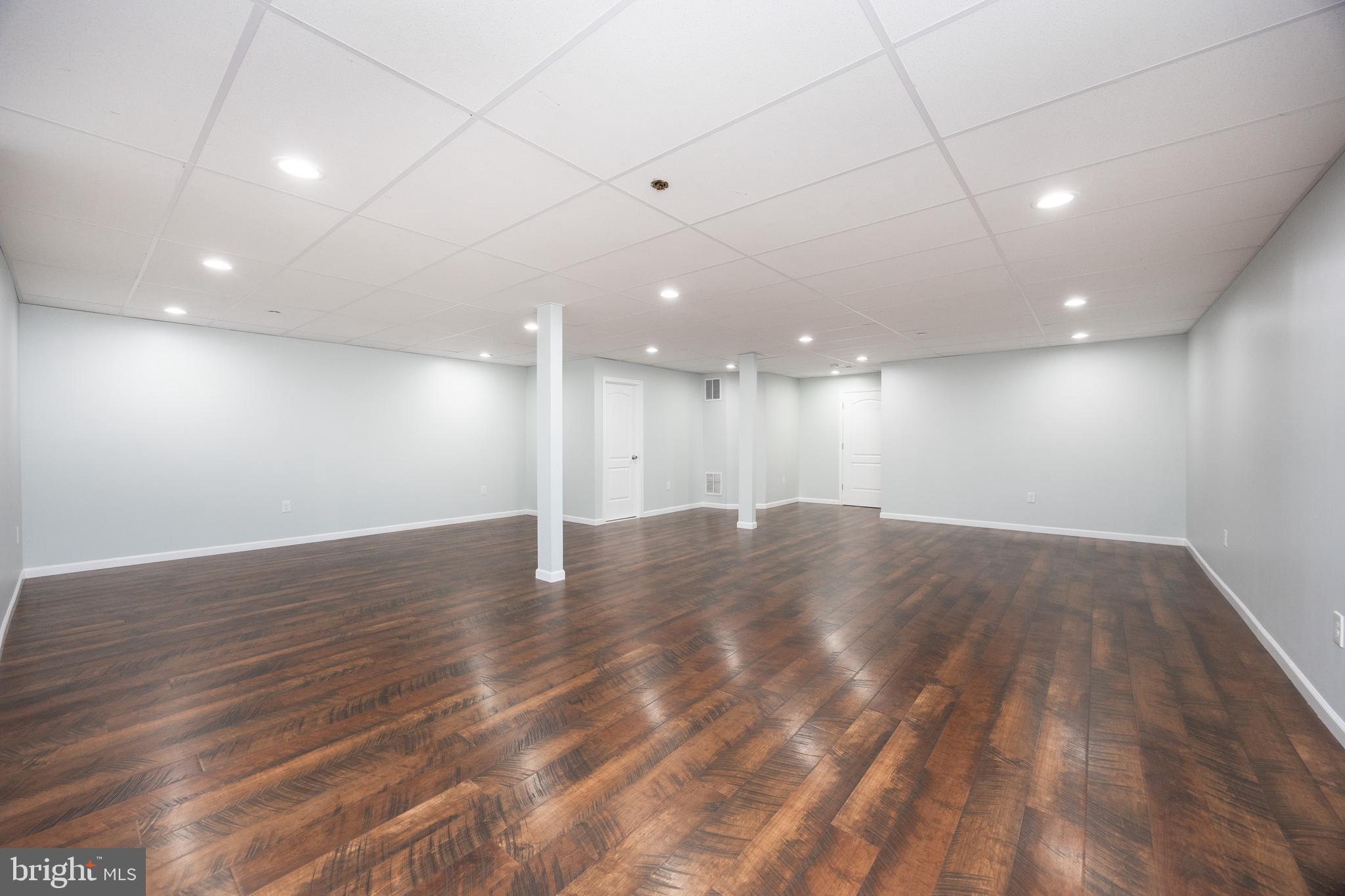 WHITE SPRINGS AT PROVIDENCE - Residential Lease