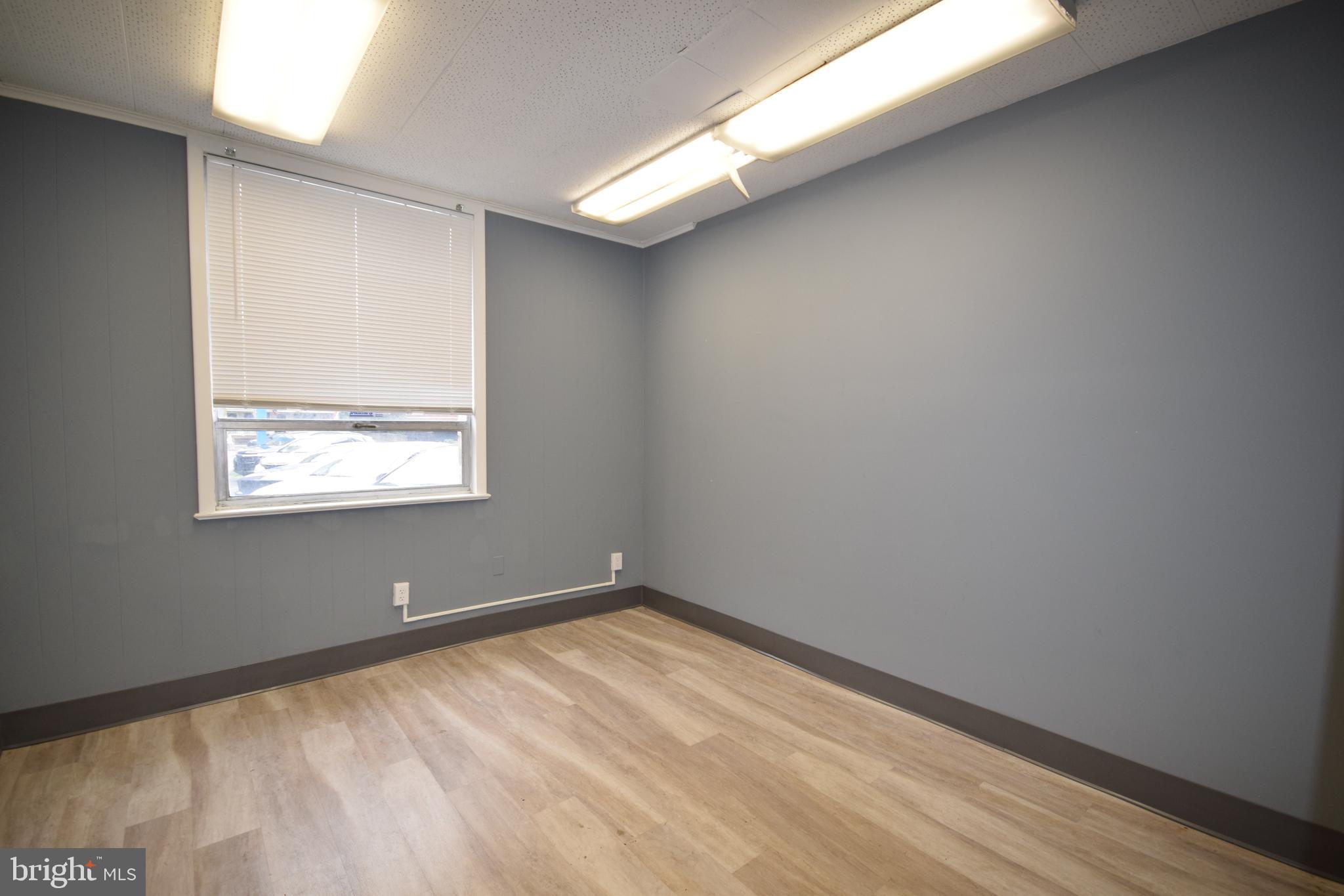417 BROAD STREET W 101