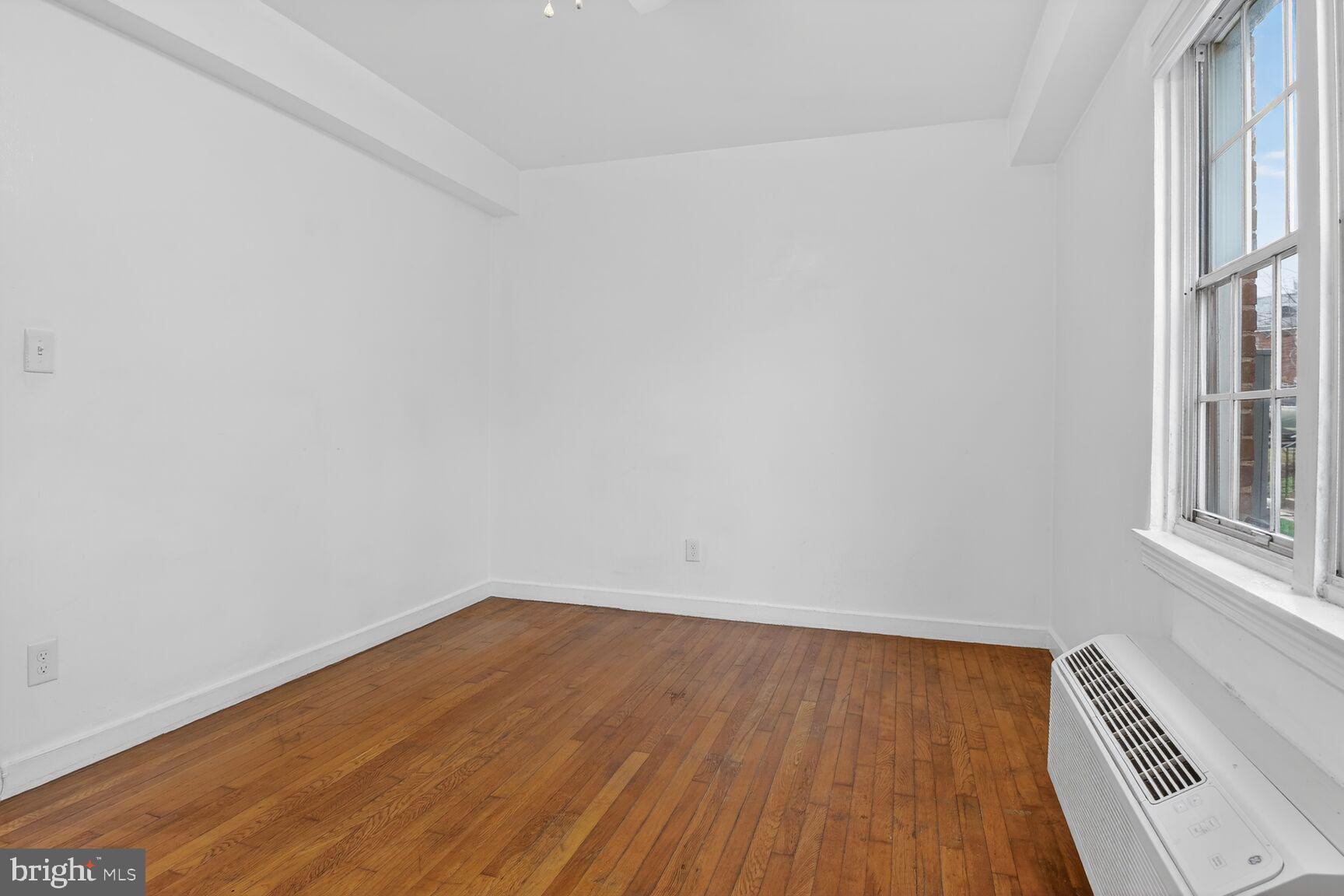 AUBURN VILLAGE - Residential