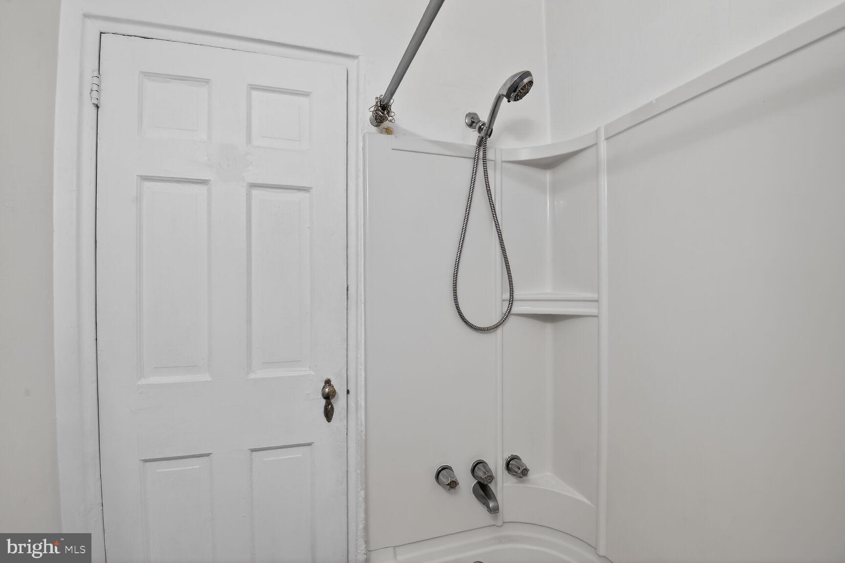 AUBURN VILLAGE - Residential