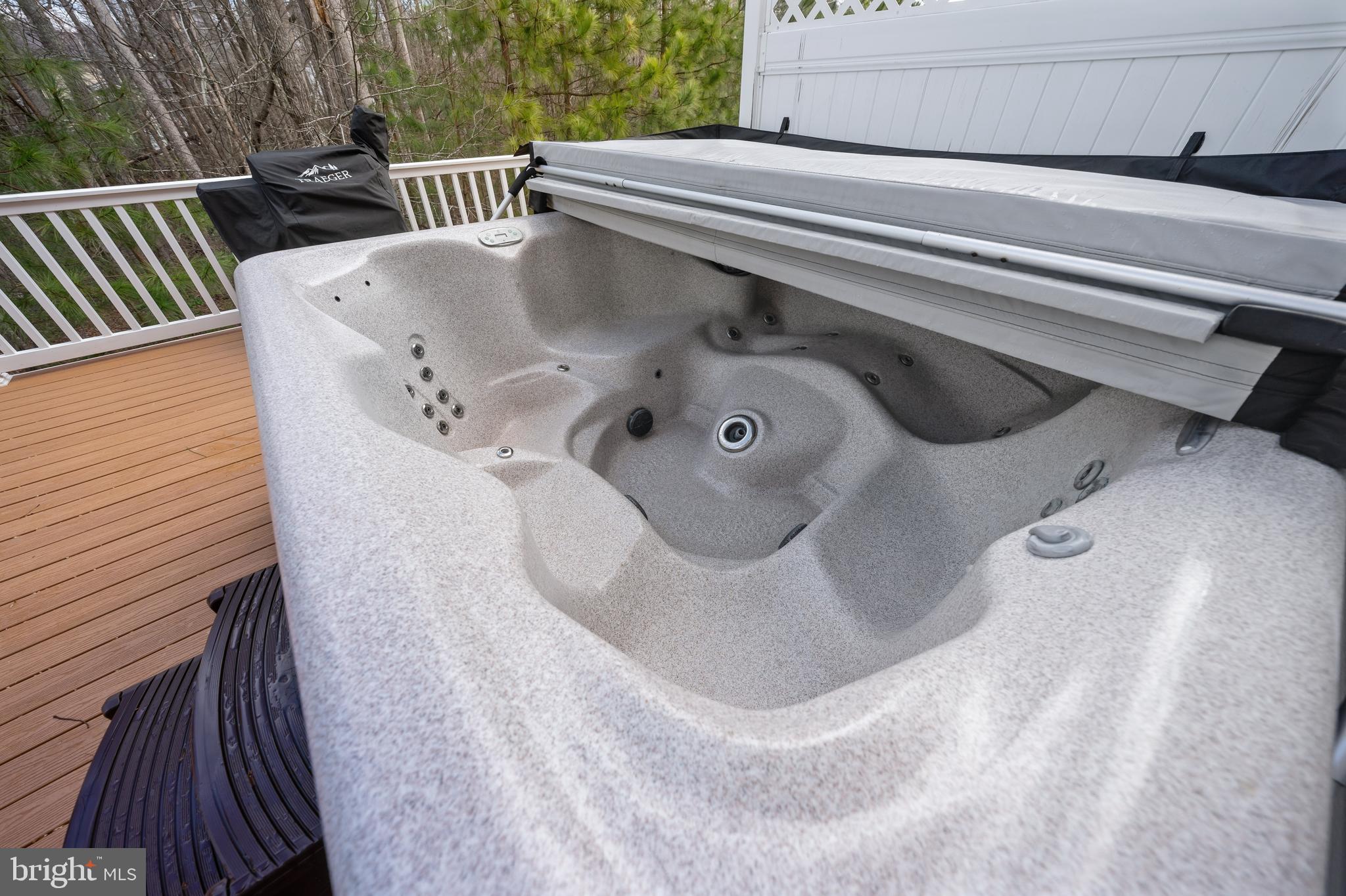 WOODLAND PARK AT WILDEWOOD - Residential