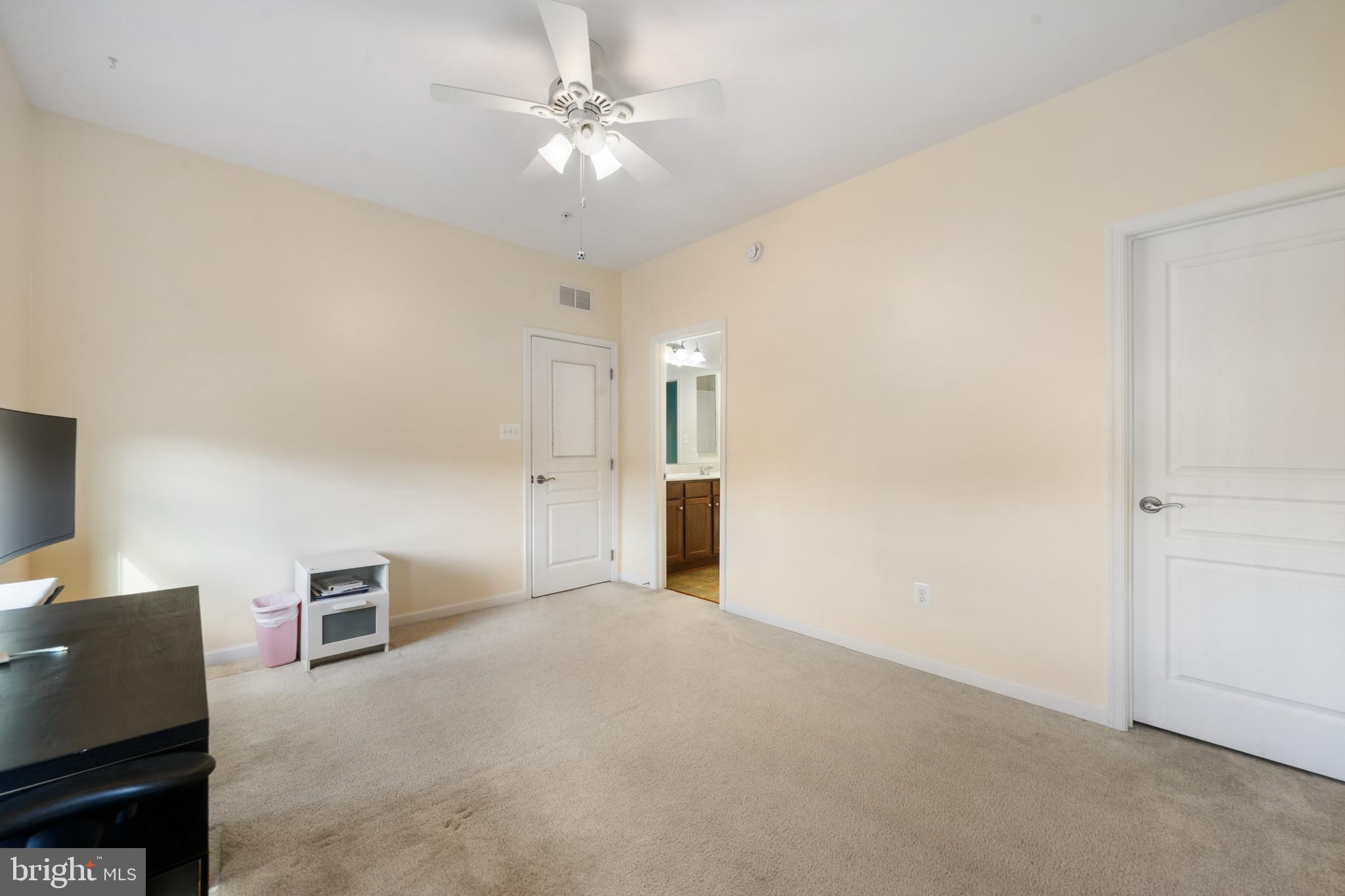 WOODLAND PARK AT WILDEWOOD - Residential