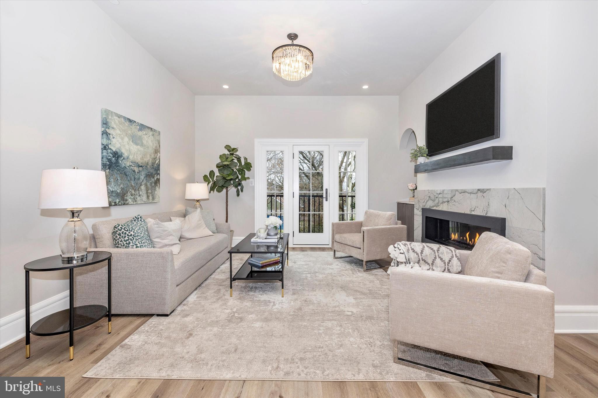 DOWNTOWN FREDERICK - Residential