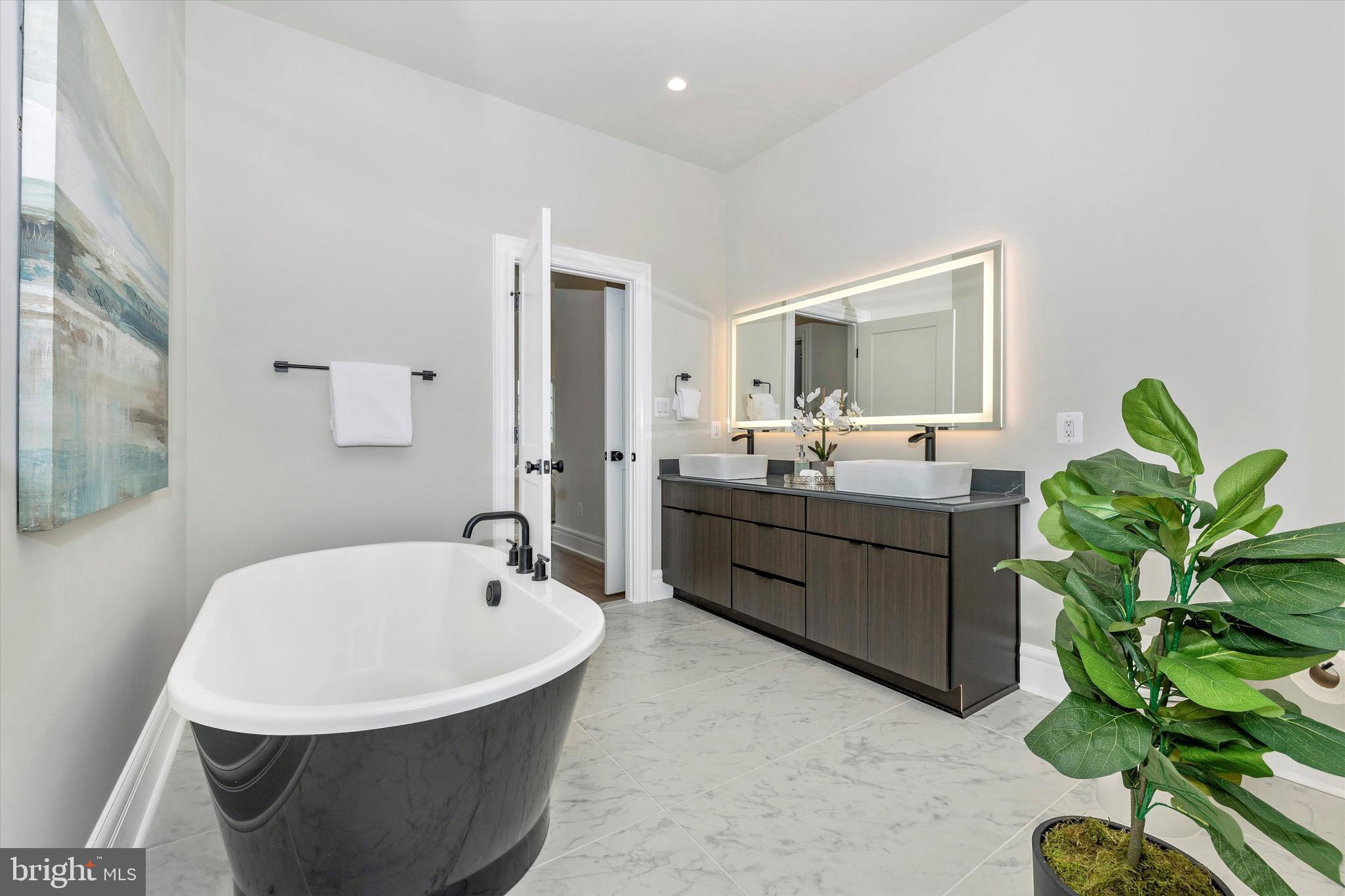 DOWNTOWN FREDERICK - Residential