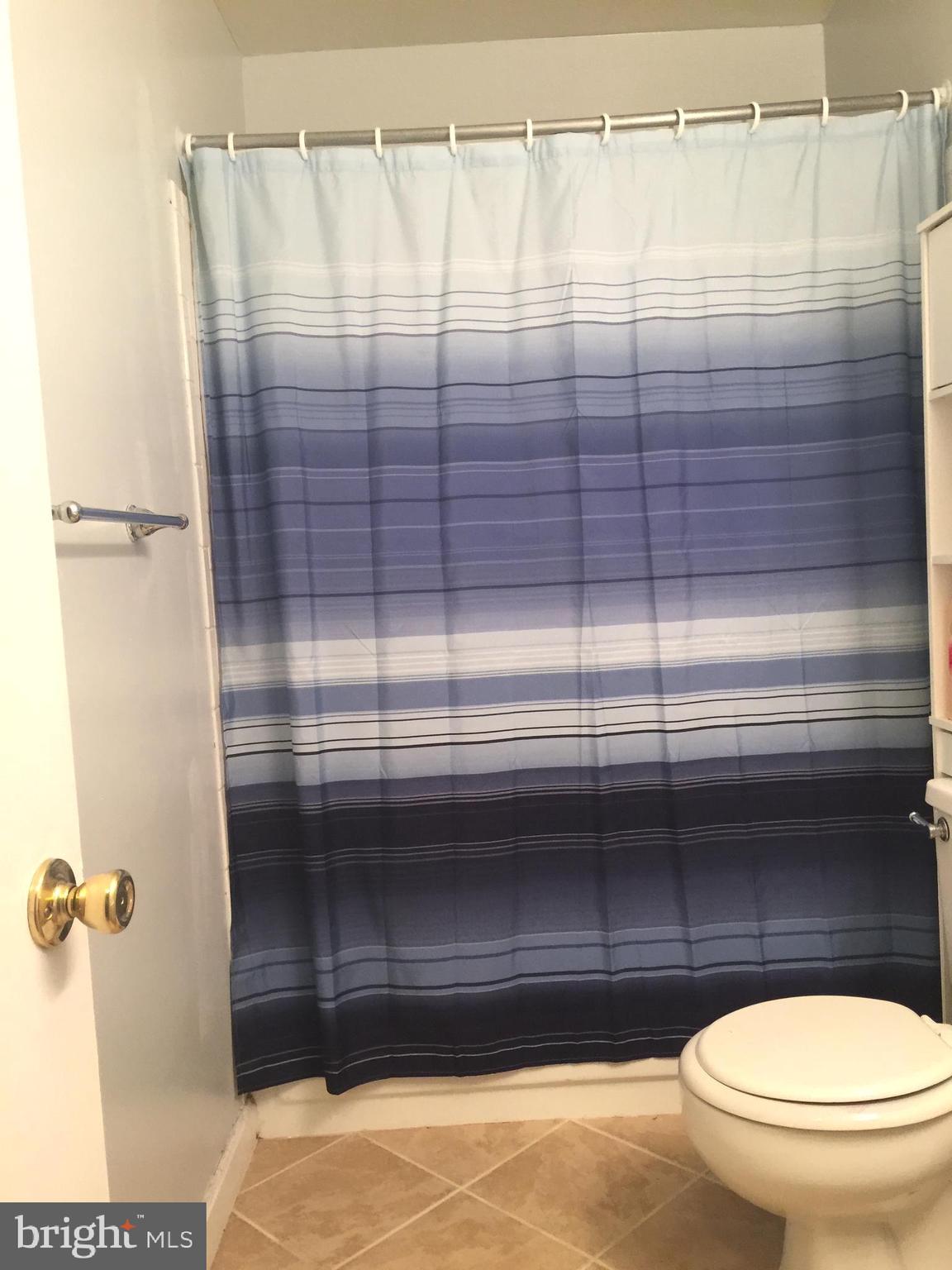 WILLIAMSTOWN - Residential