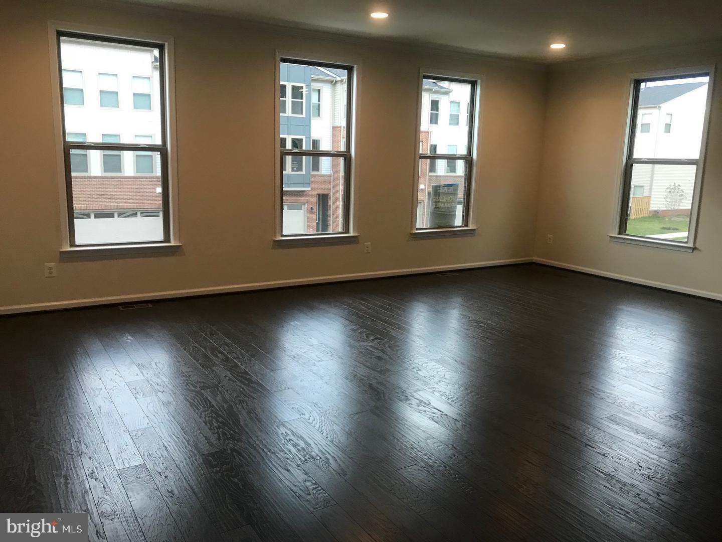 GLASCOCK FIELD AT STONE RIDGE - Residential Lease