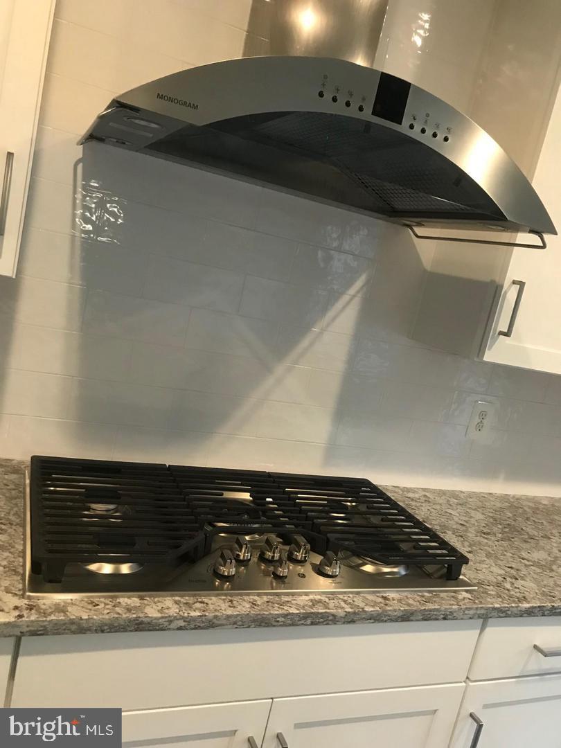 GLASCOCK FIELD AT STONE RIDGE - Residential Lease