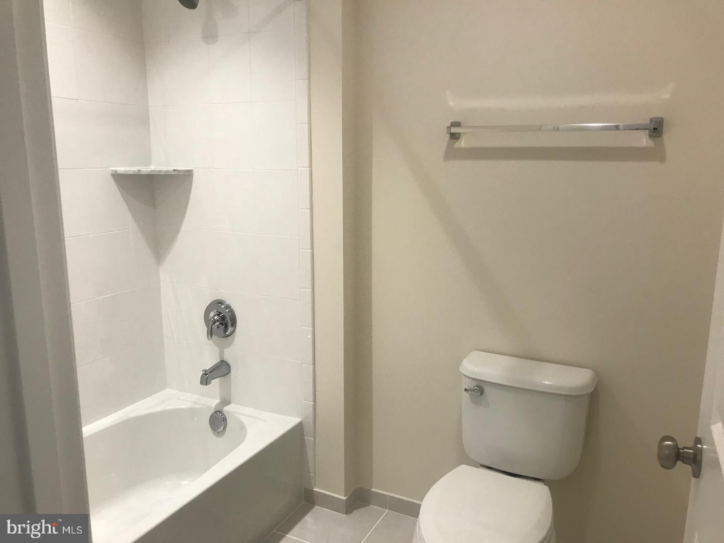 GLASCOCK FIELD AT STONE RIDGE - Residential Lease