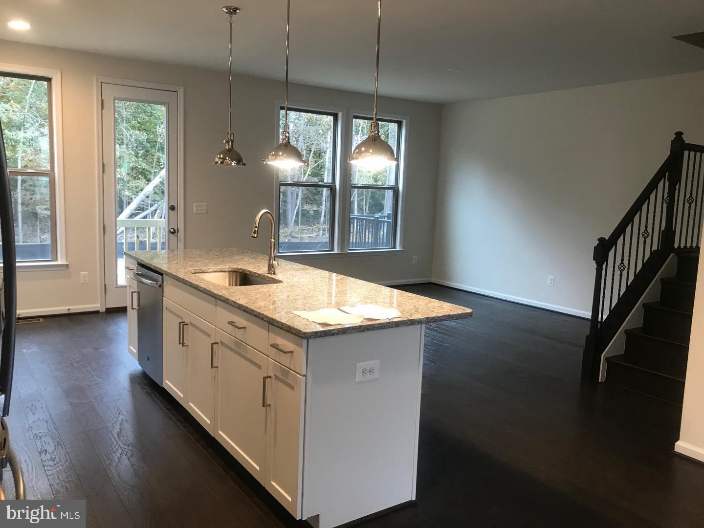 GLASCOCK FIELD AT STONE RIDGE - Residential Lease