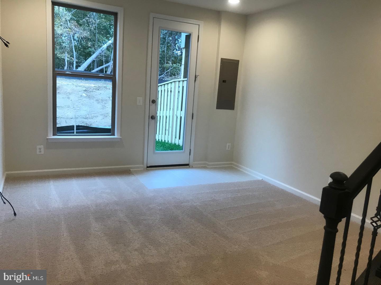 GLASCOCK FIELD AT STONE RIDGE - Residential Lease