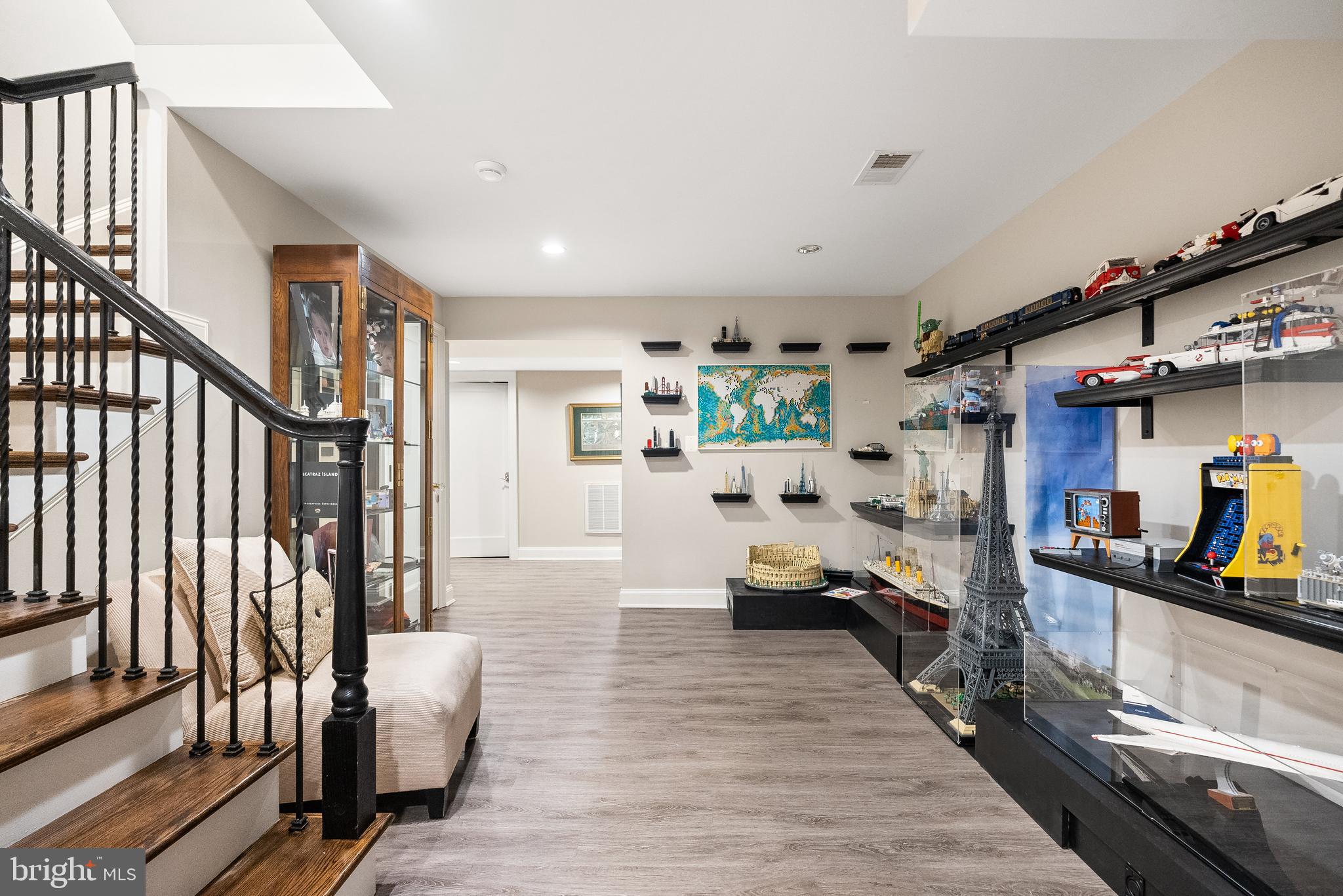 OBSERVATORY CIRCLE - Residential