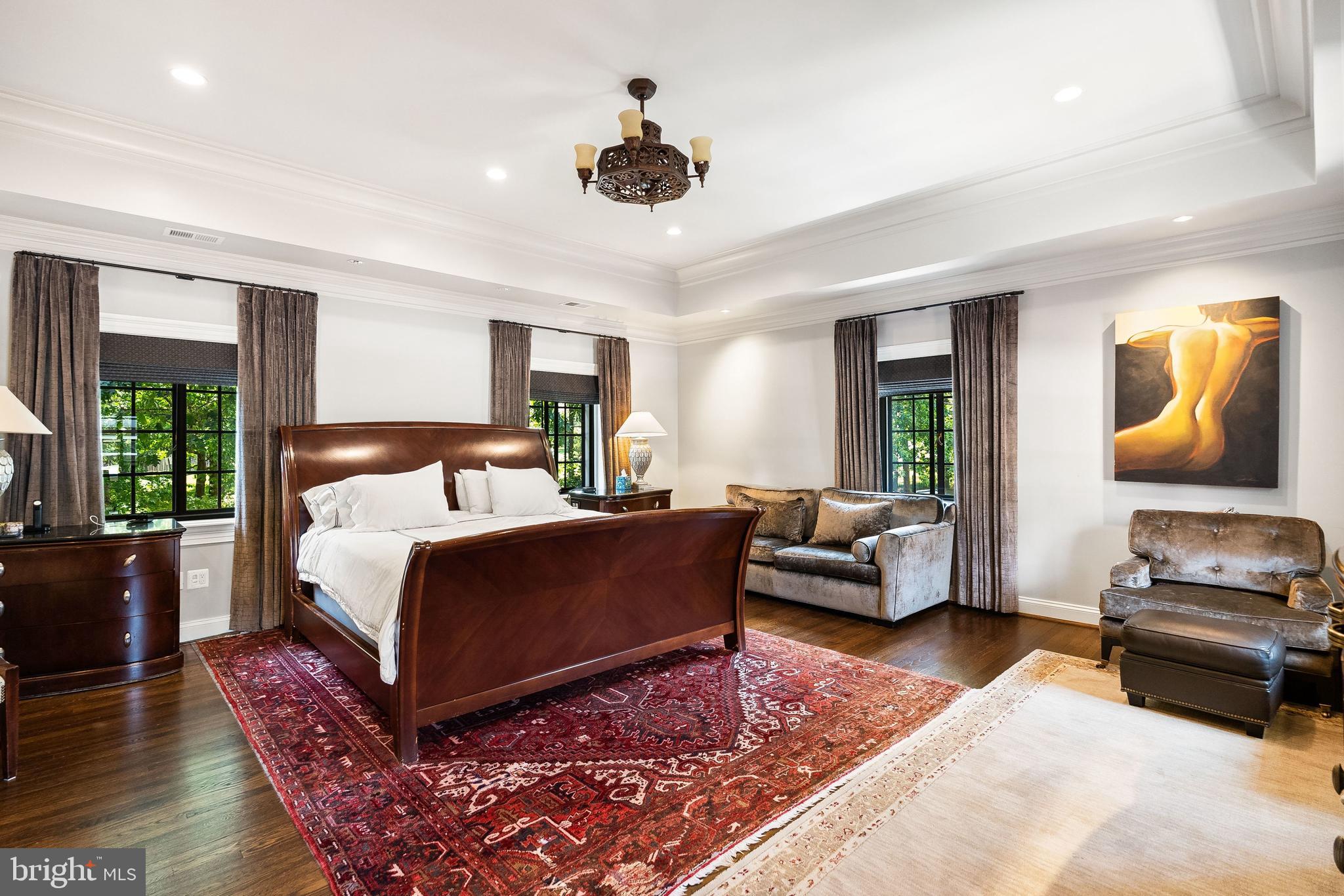 OBSERVATORY CIRCLE - Residential