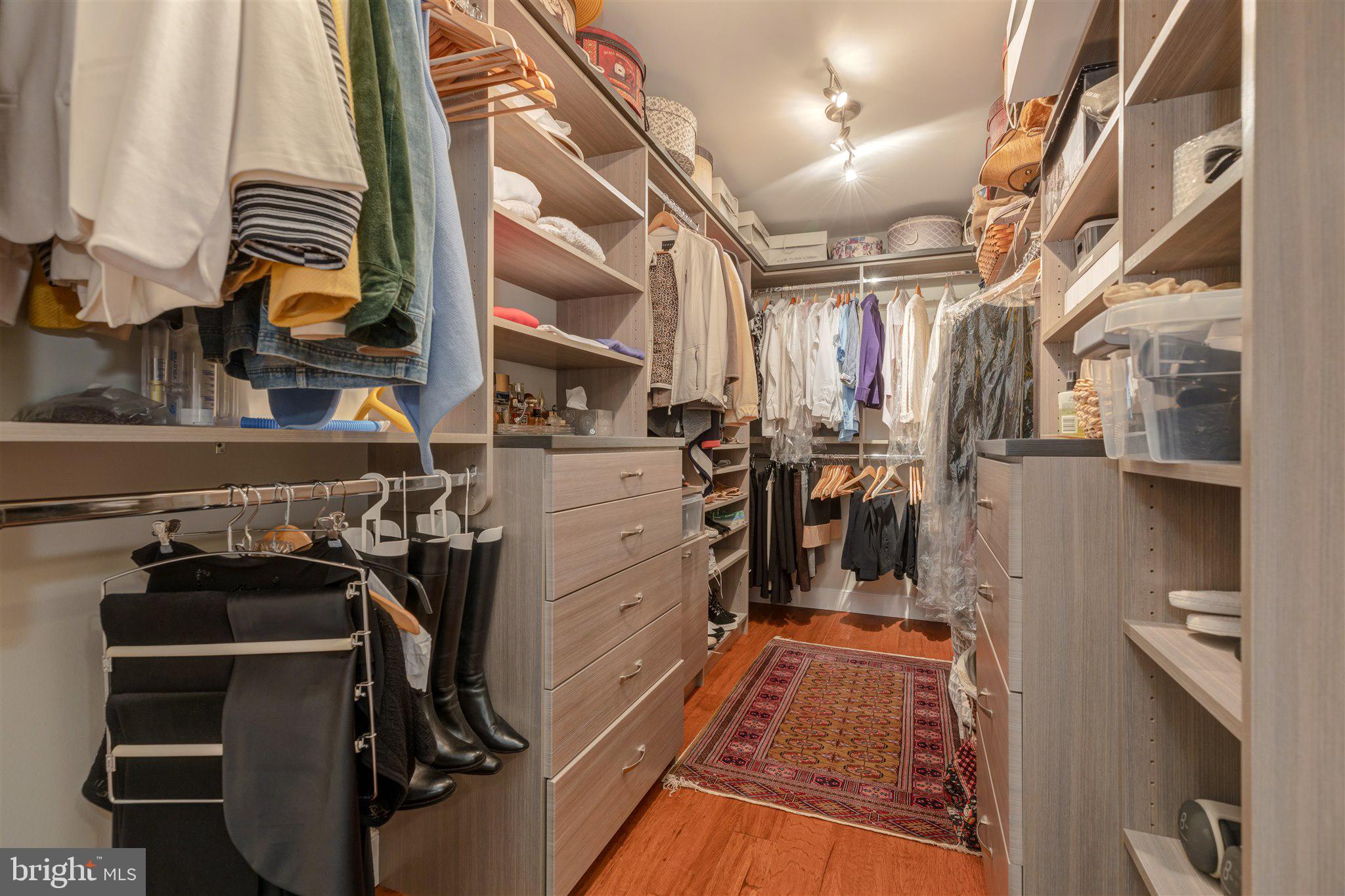 MADISON FOREST - Residential