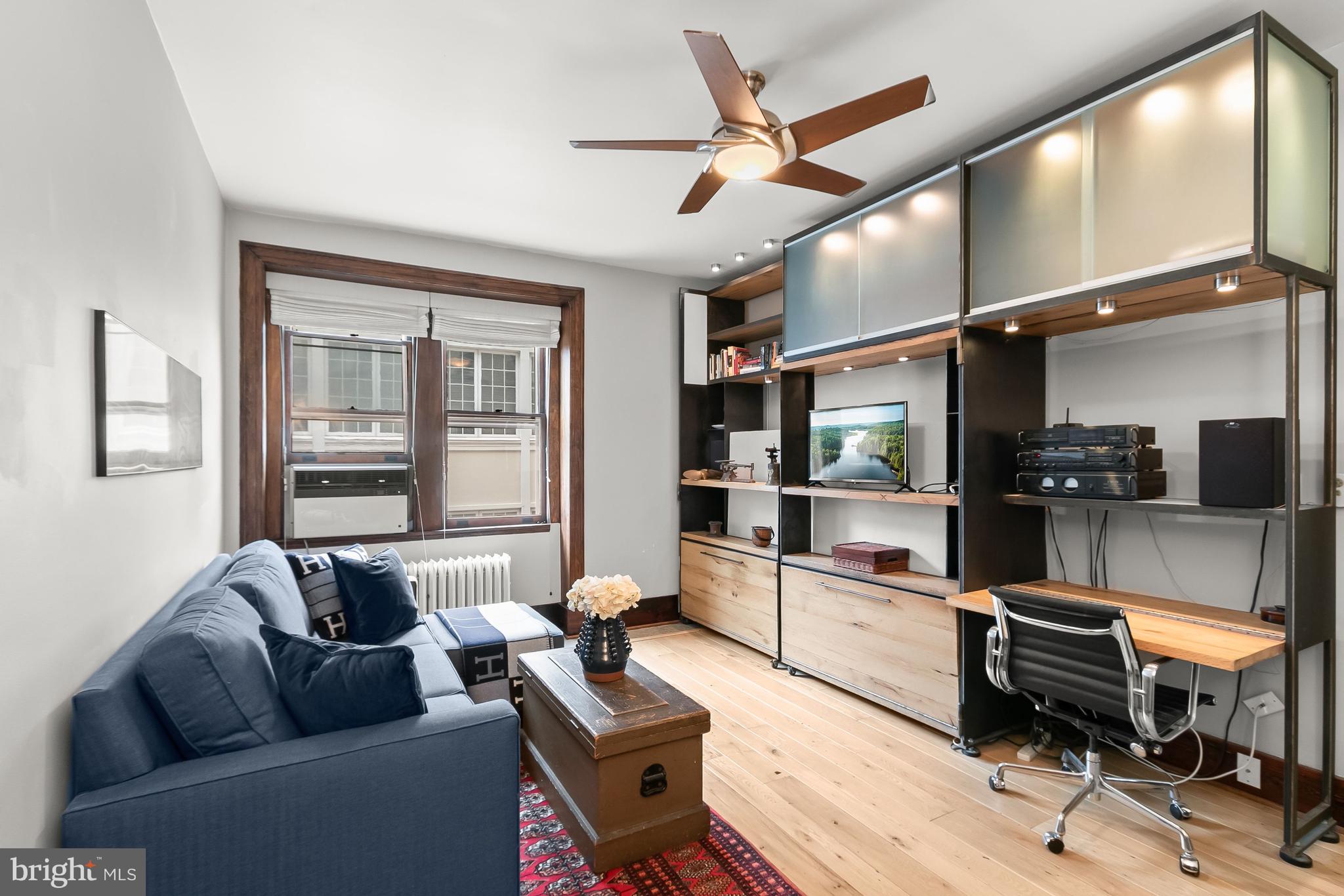 1725 17TH STREET NW 207