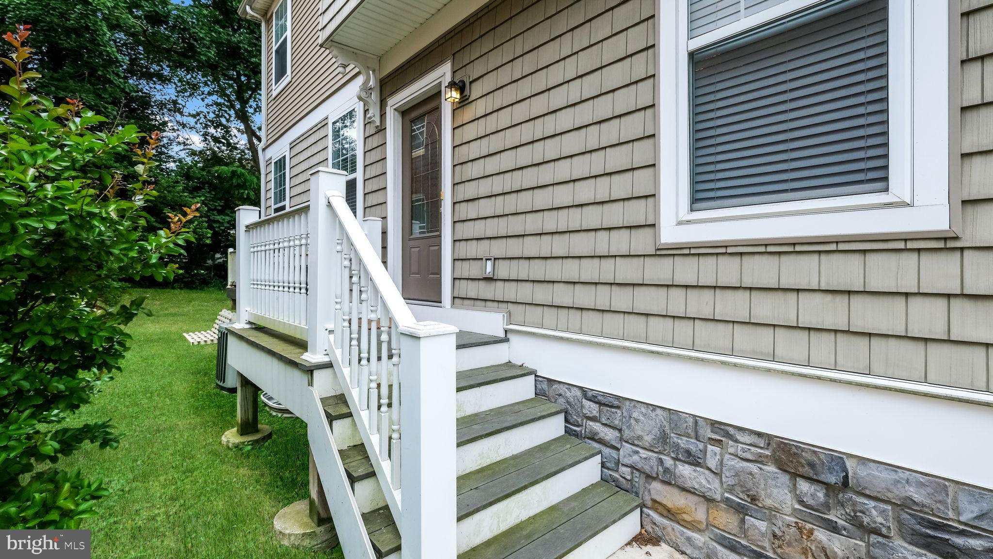 MEDIA - Residential Lease