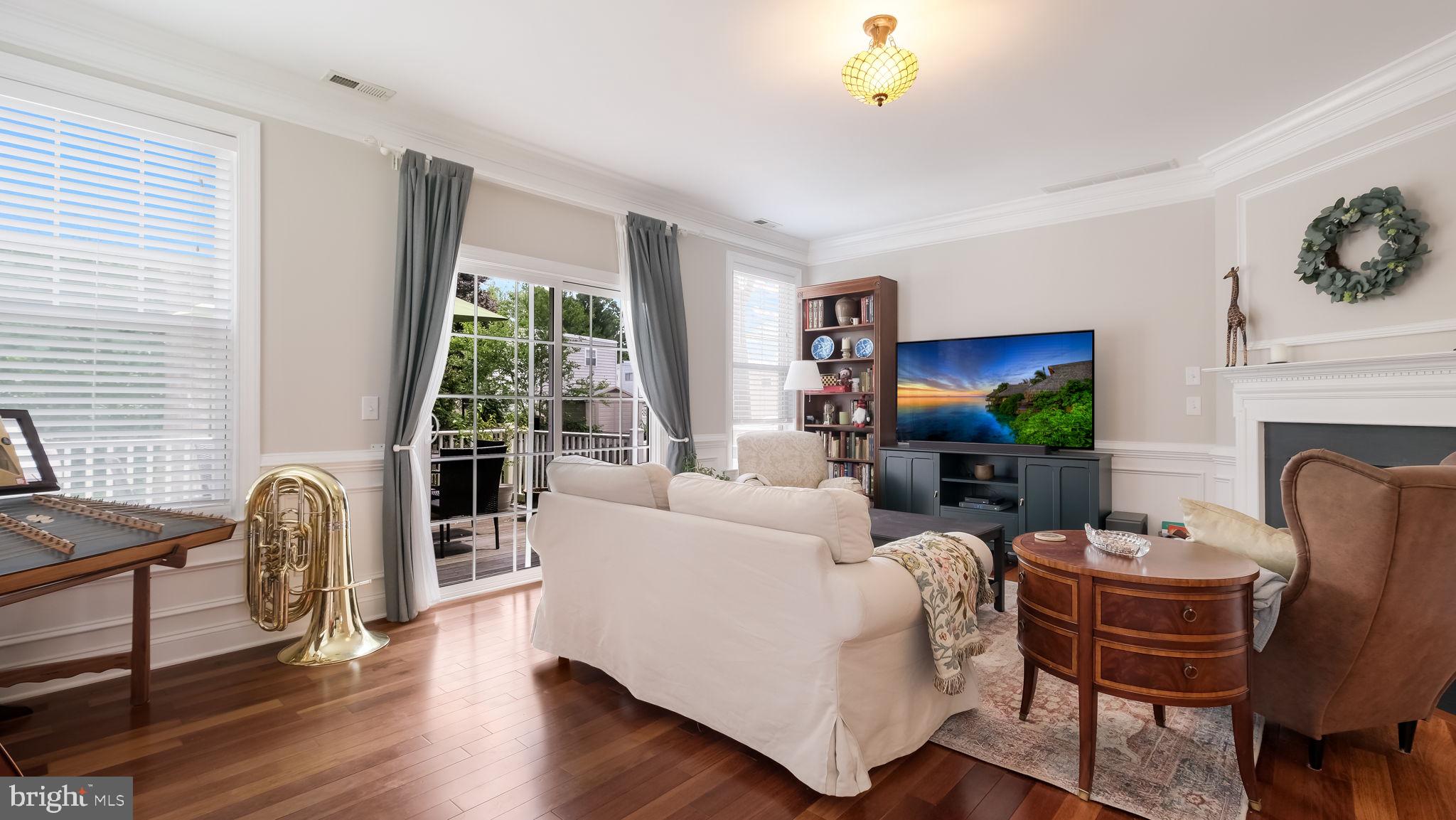 MEDIA - Residential Lease