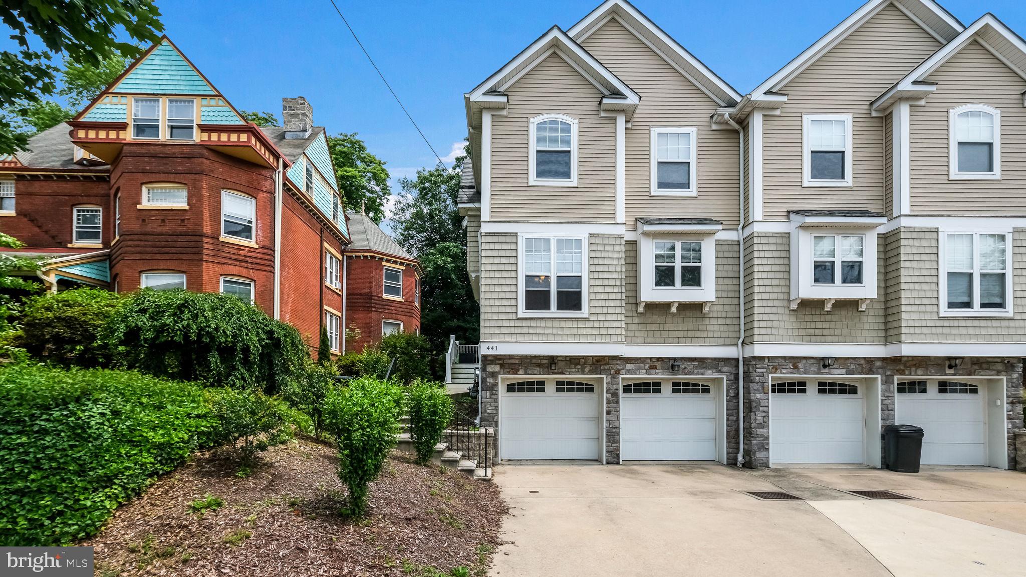 MEDIA - Residential Lease