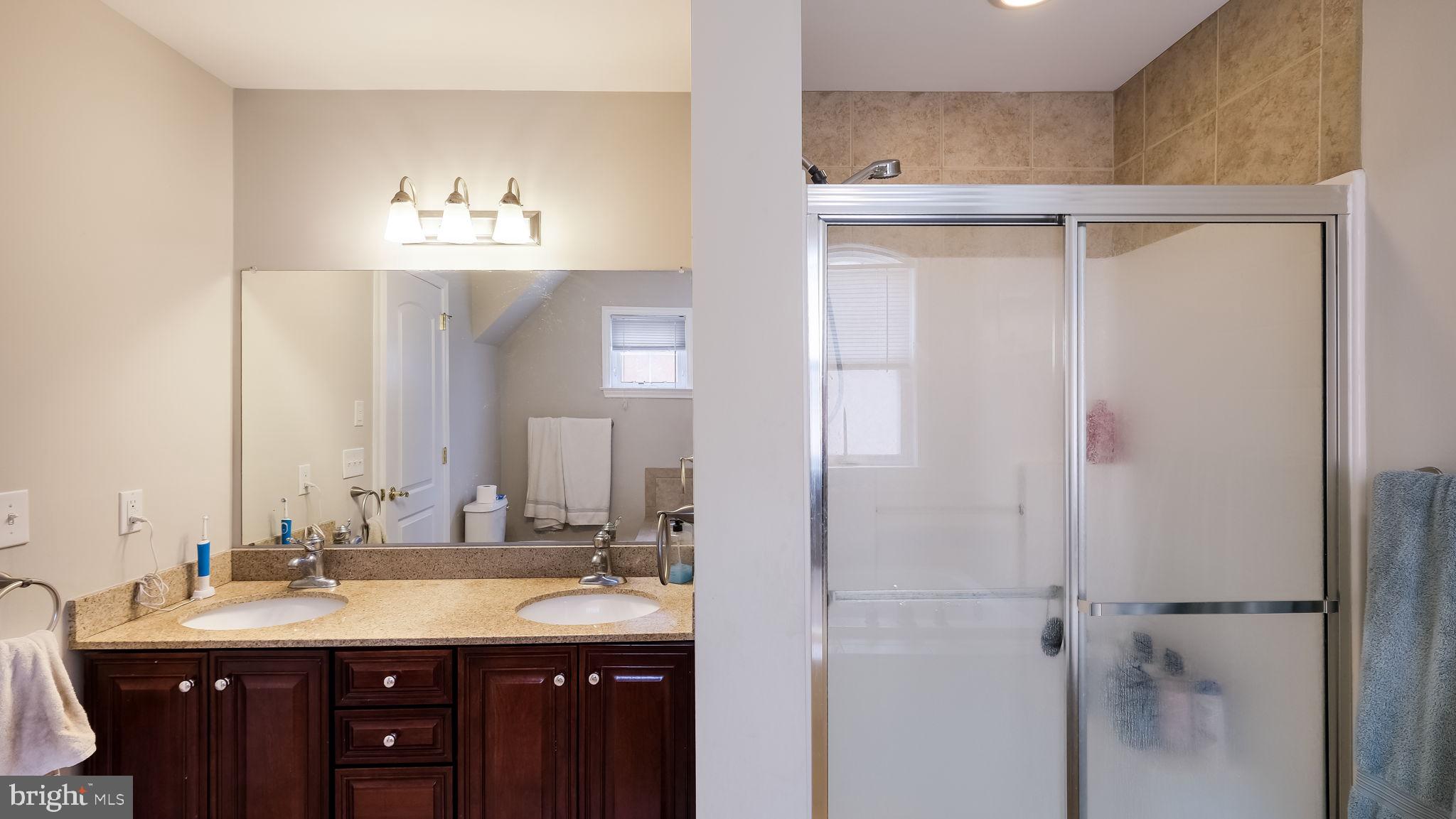 MEDIA - Residential Lease