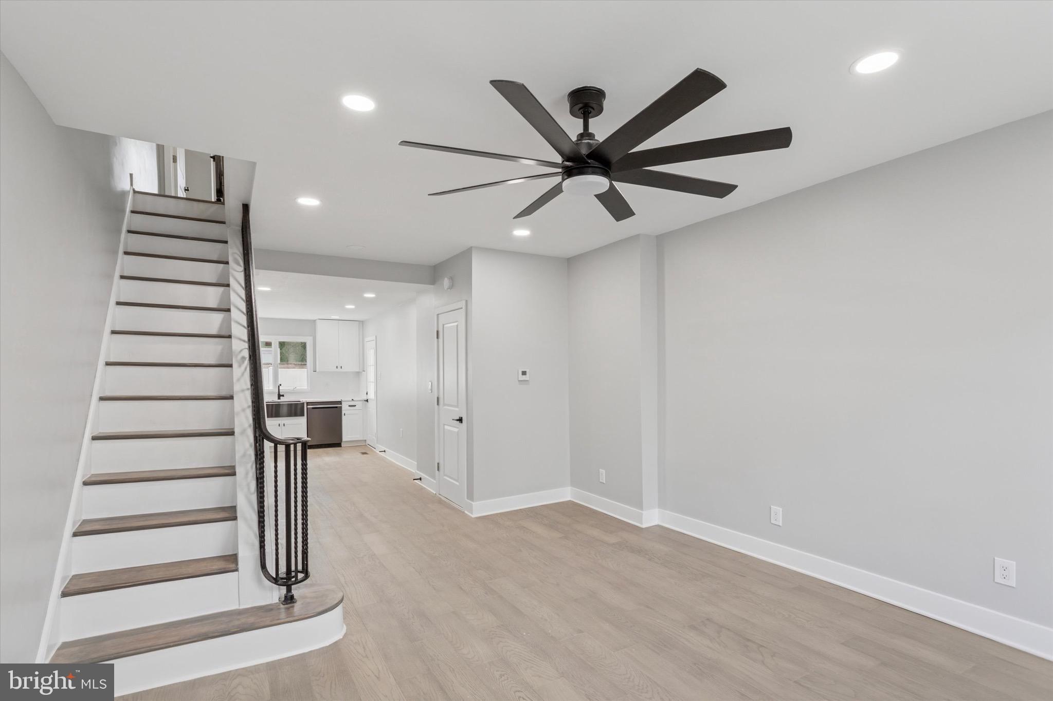 WHITMAN - Residential