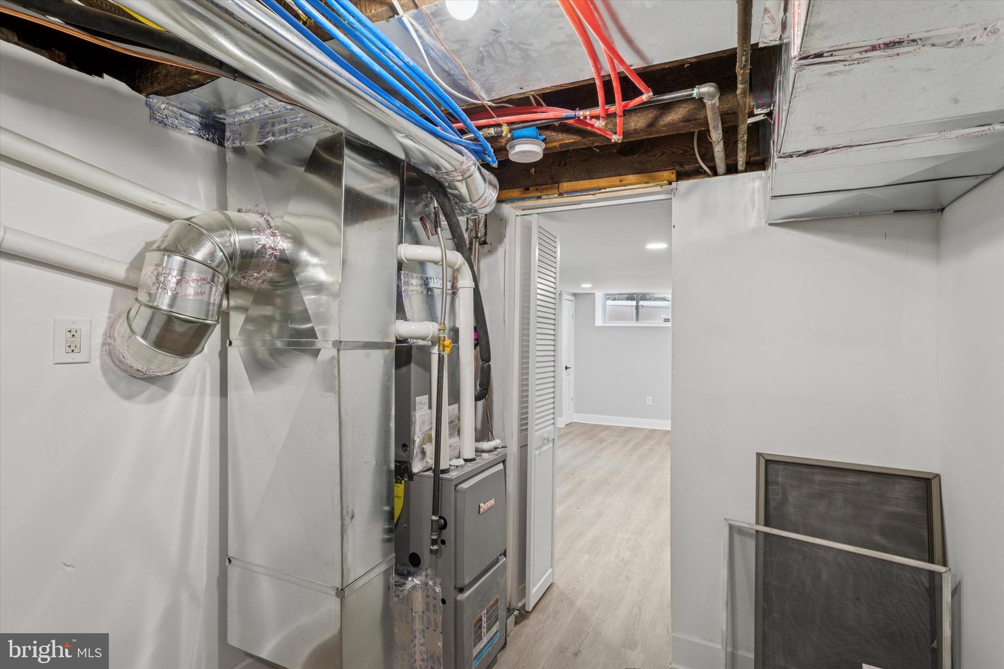 WHITMAN - Residential