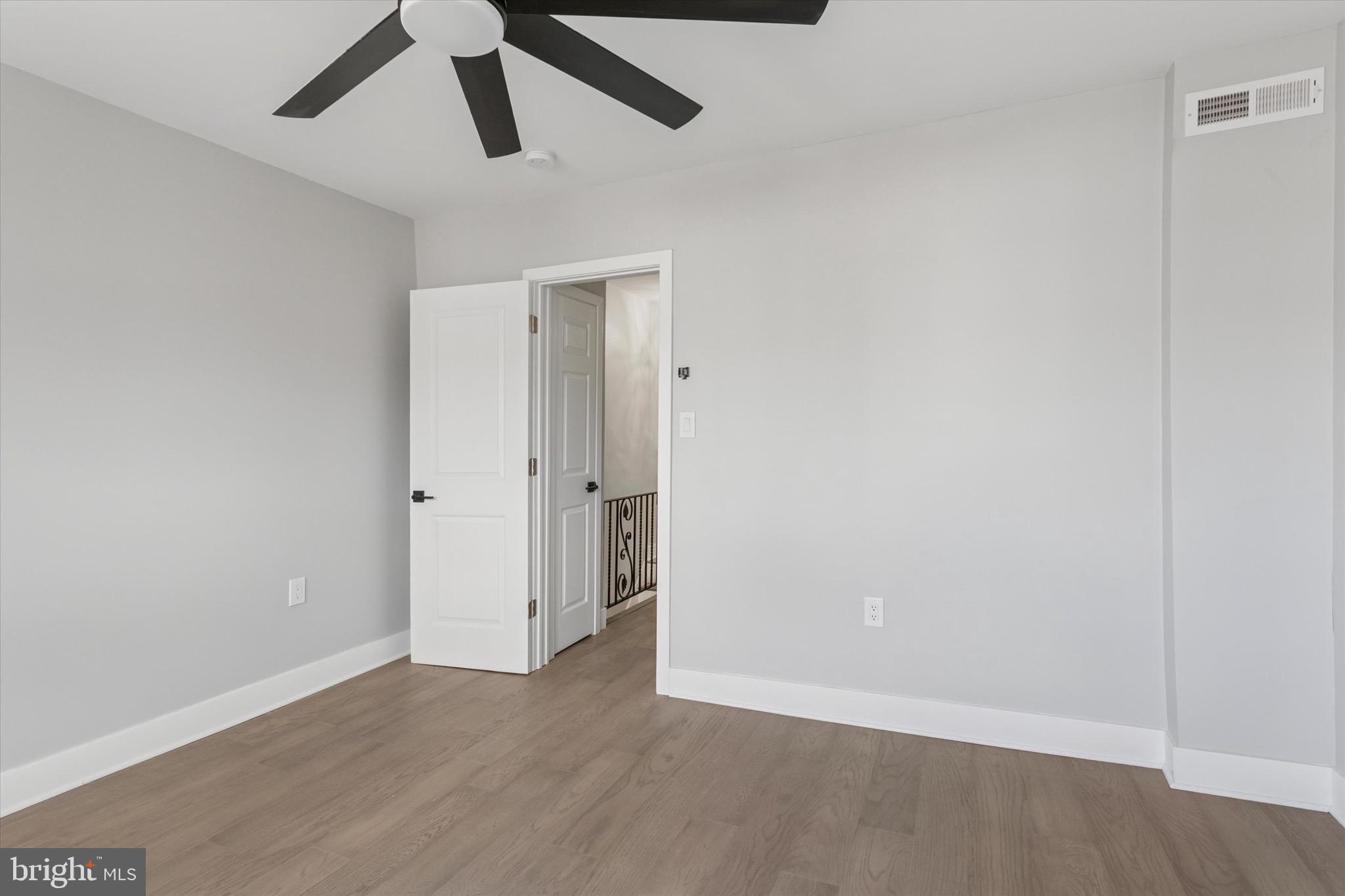 WHITMAN - Residential