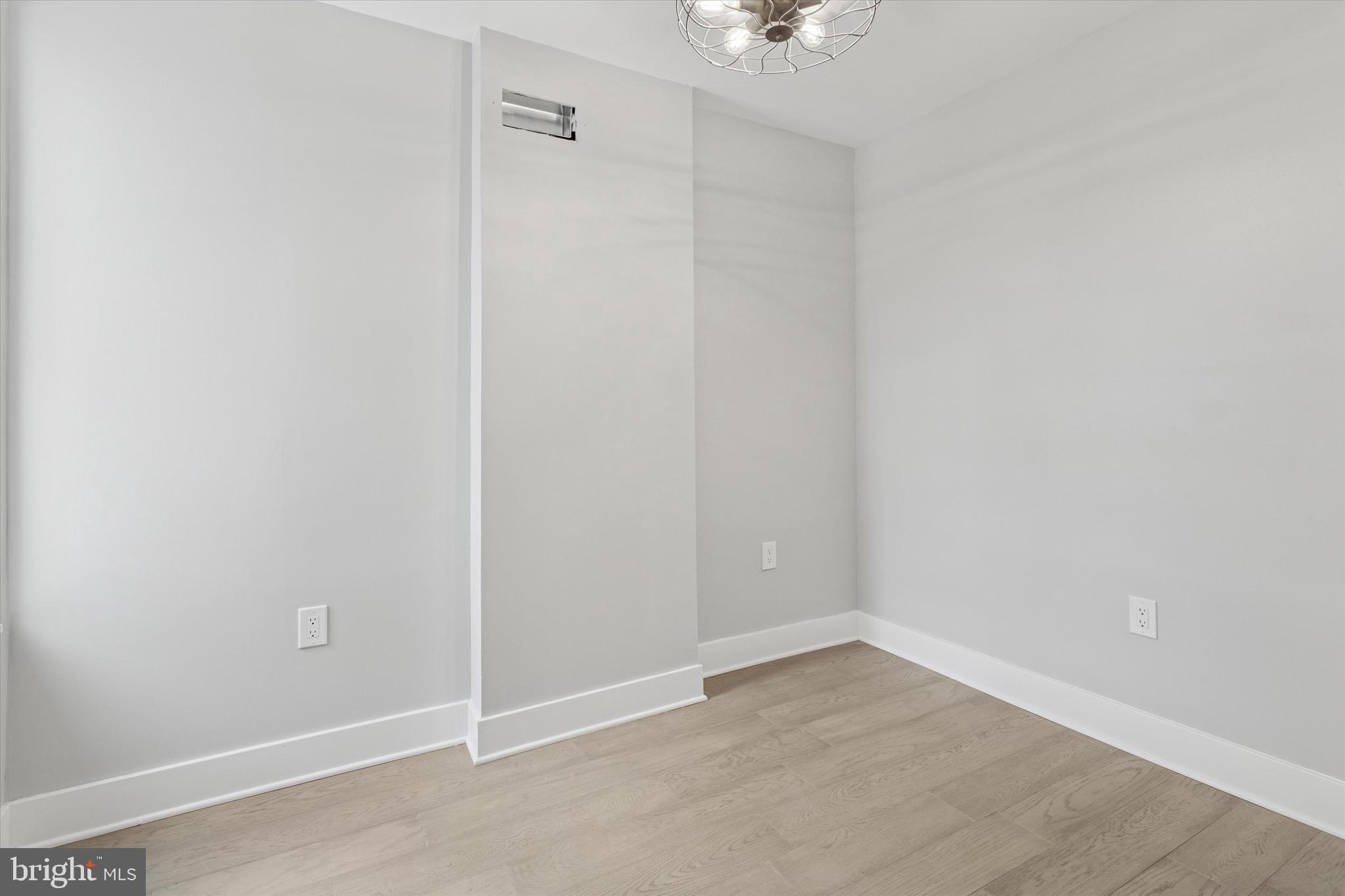 WHITMAN - Residential