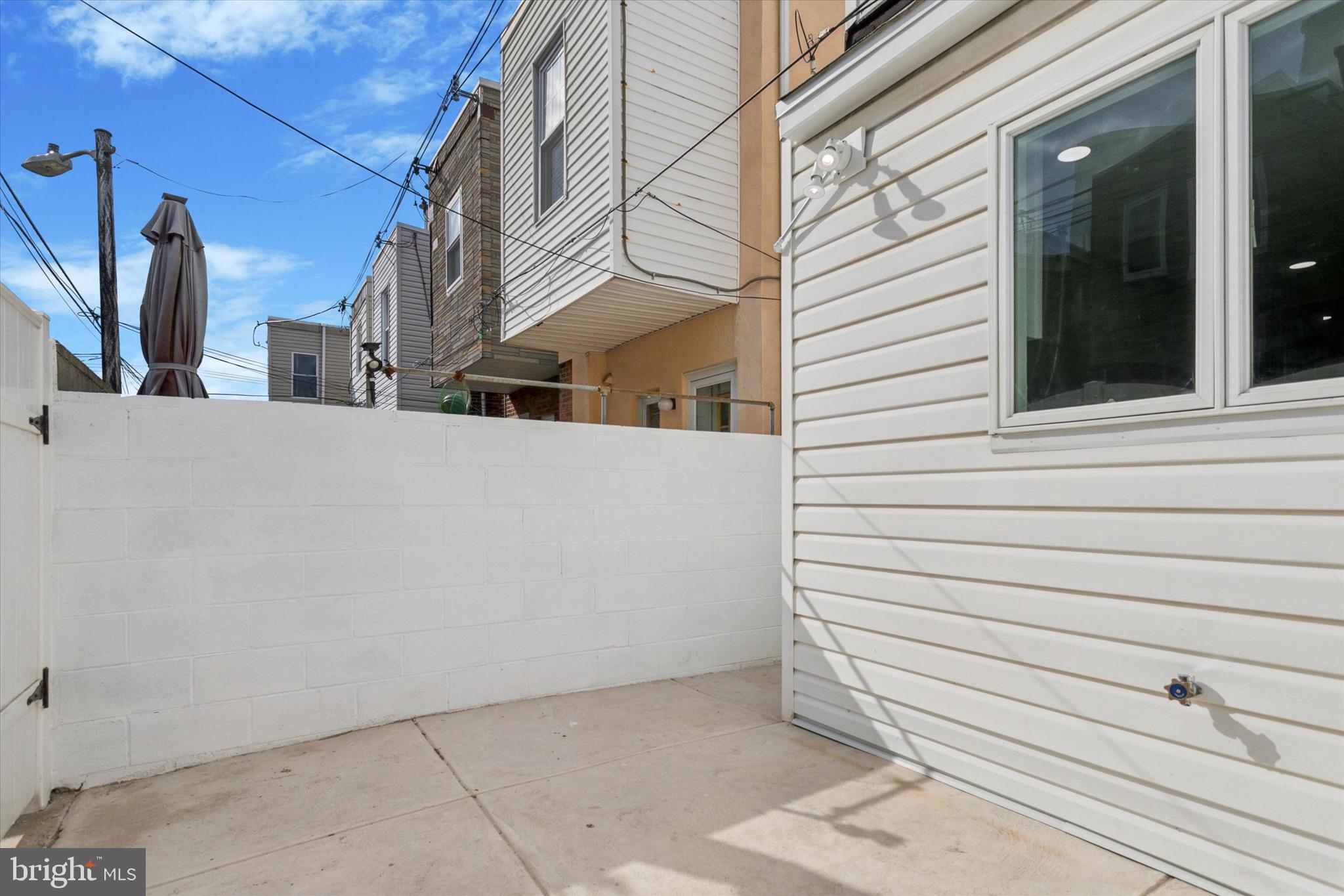 WHITMAN - Residential