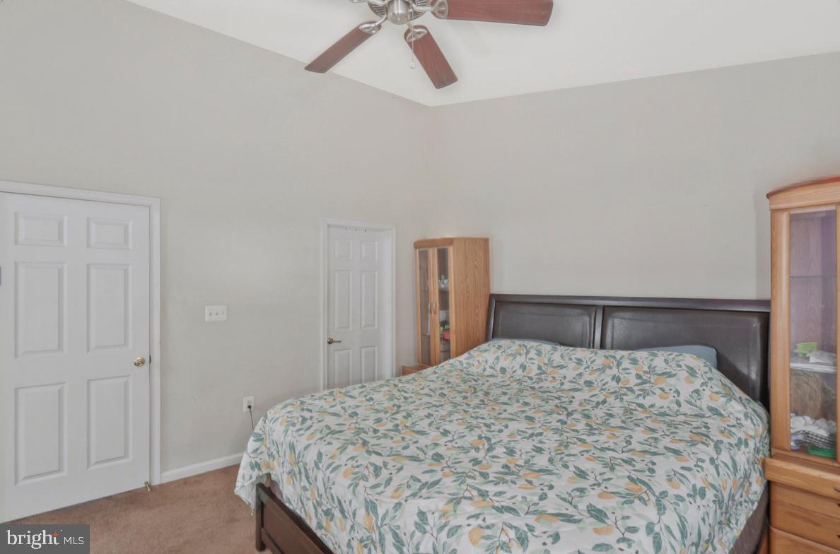 SHEFFIELD - Residential Lease