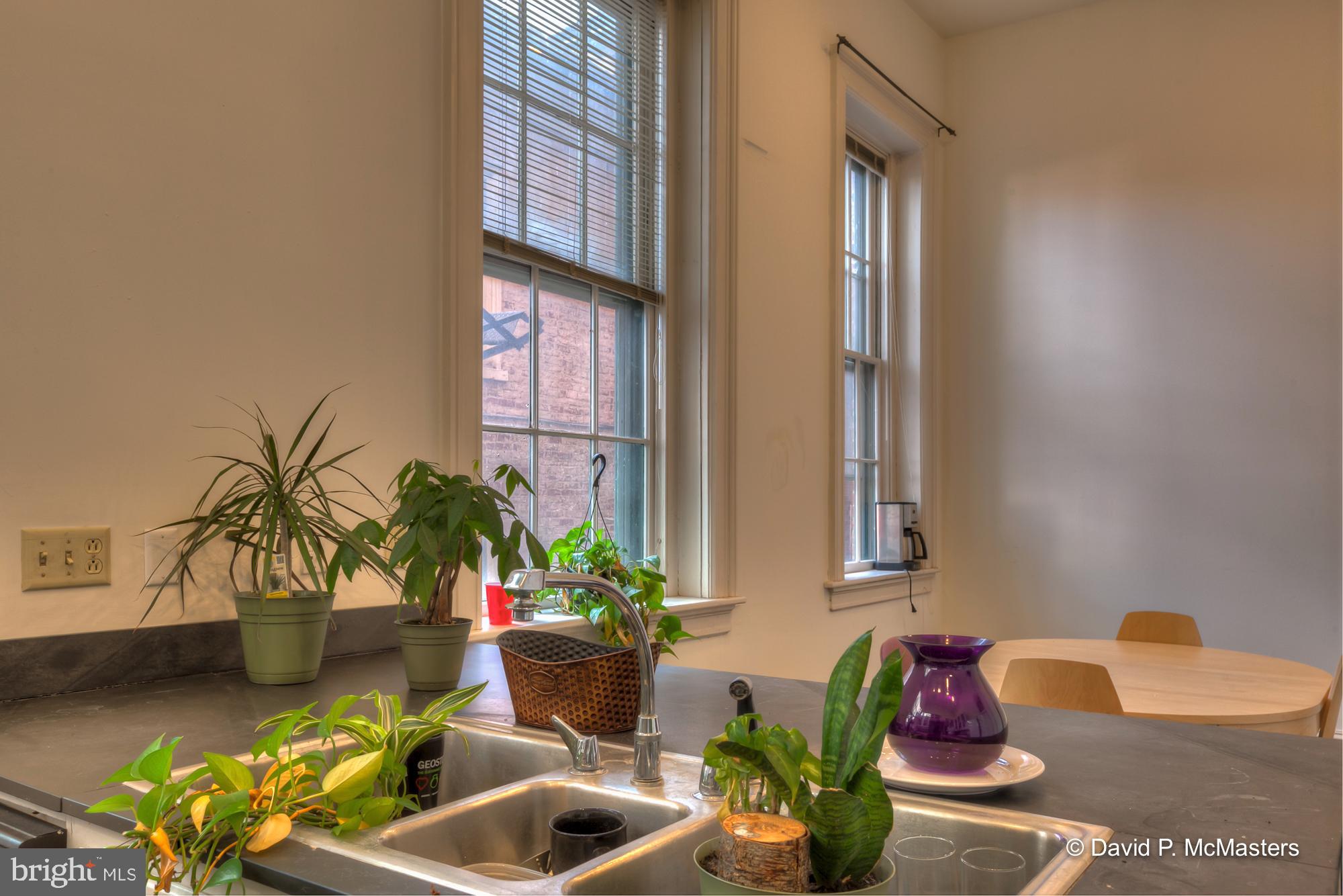 MARTINSBURG DISTRICT - Commercial Sale